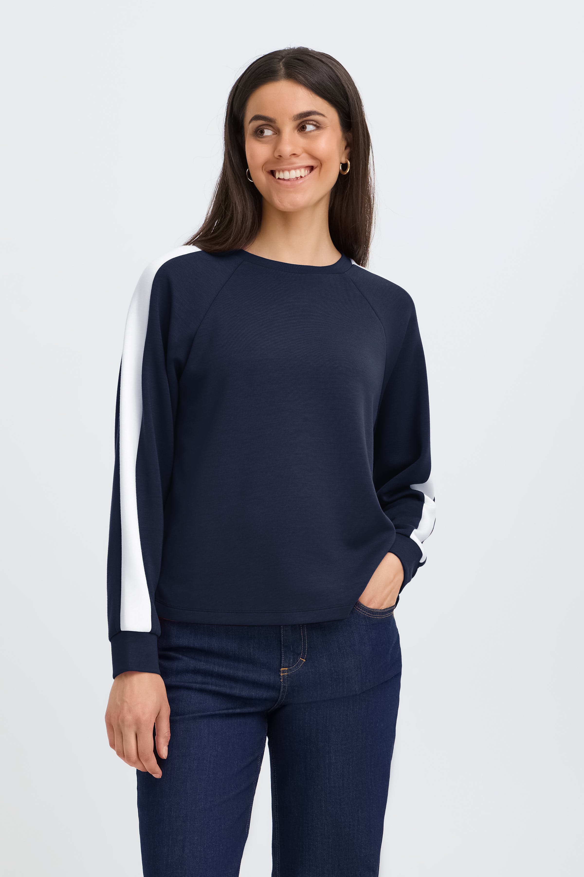 FRAURORA Sweatshirt LOOKBOOK FRONT 20618035-900010108