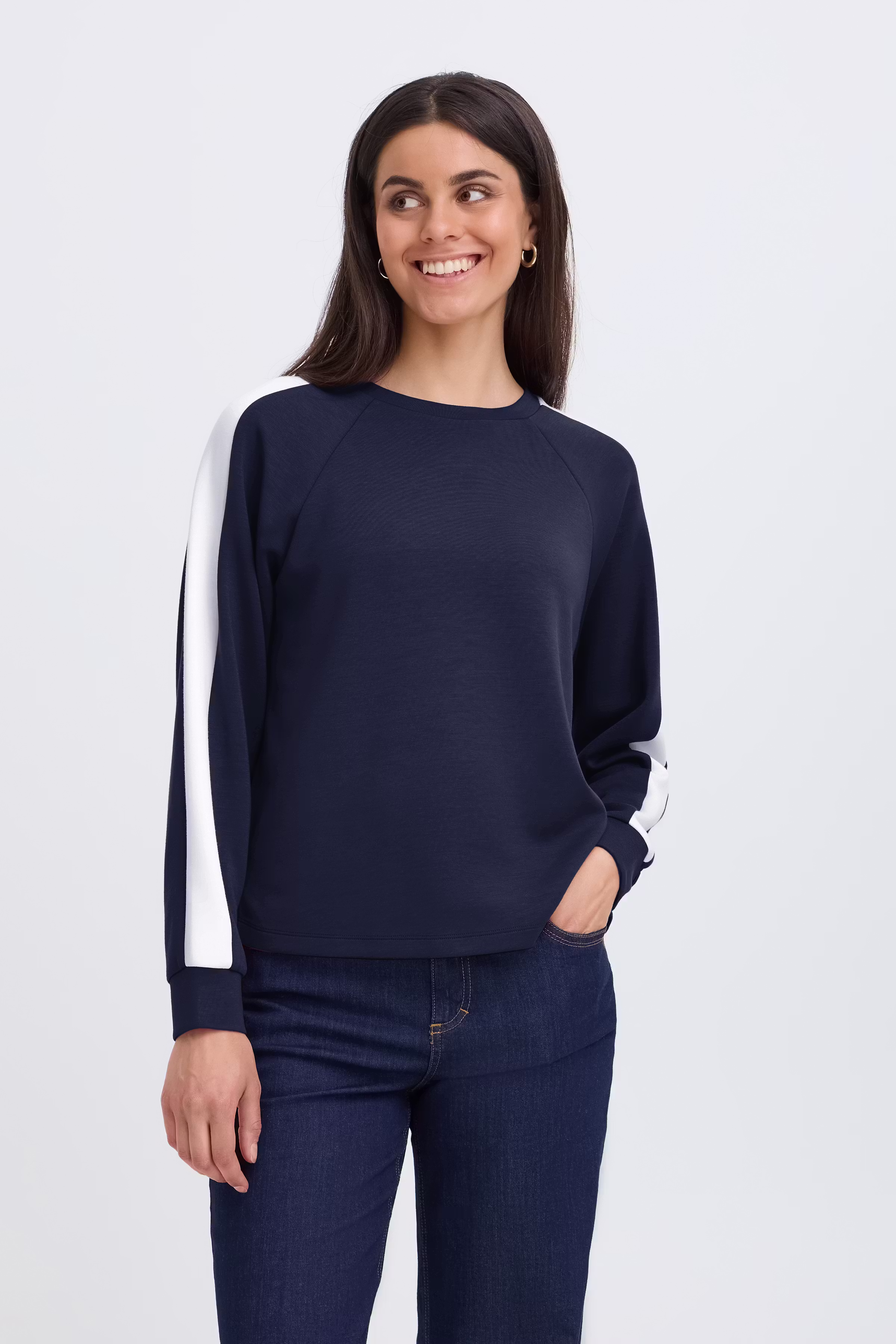 FRAURORA Sweatshirt LOOKBOOK FRONT 20618035-900010108