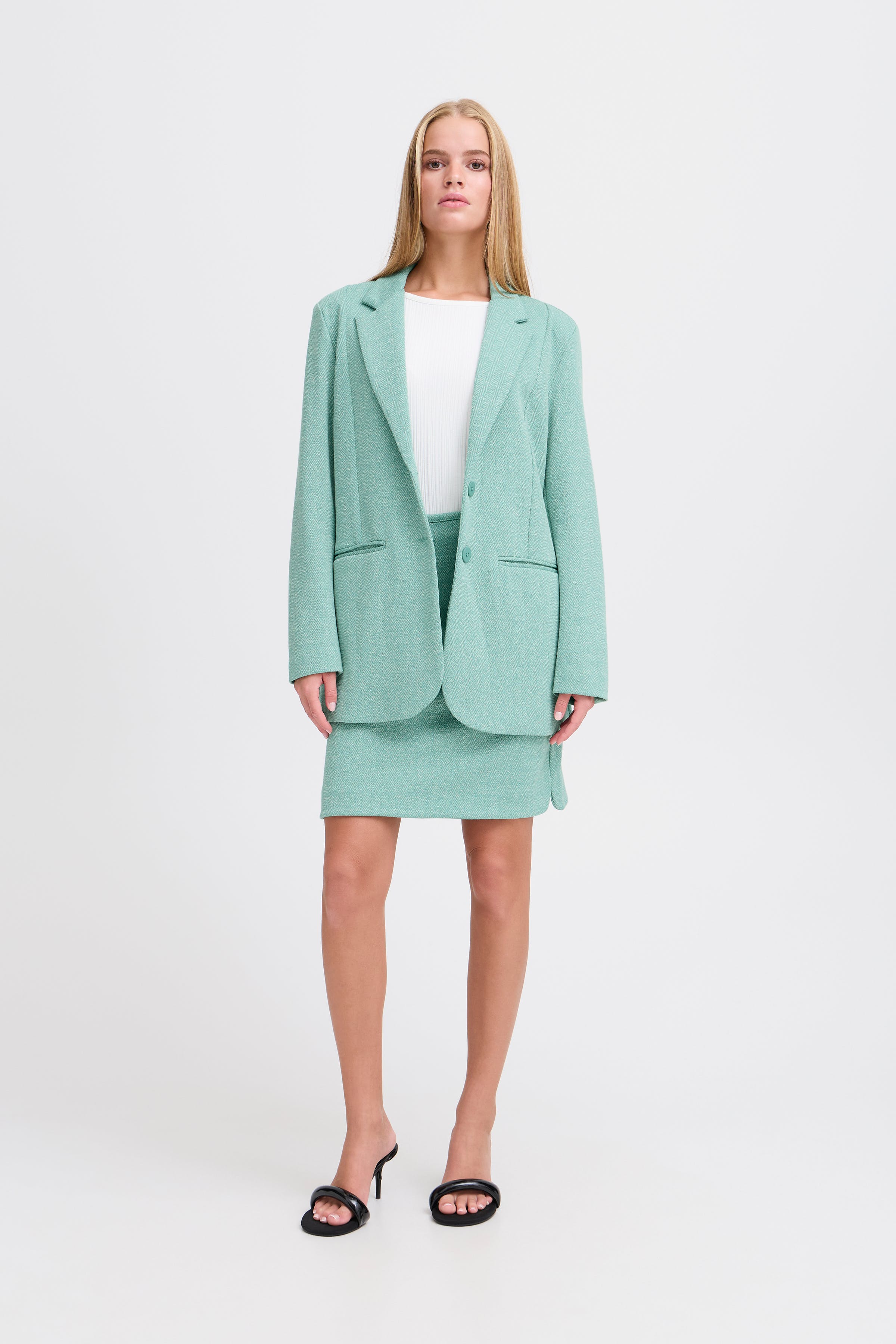 IHKATE Skirt LOOKBOOK FRONT 20121603-204260