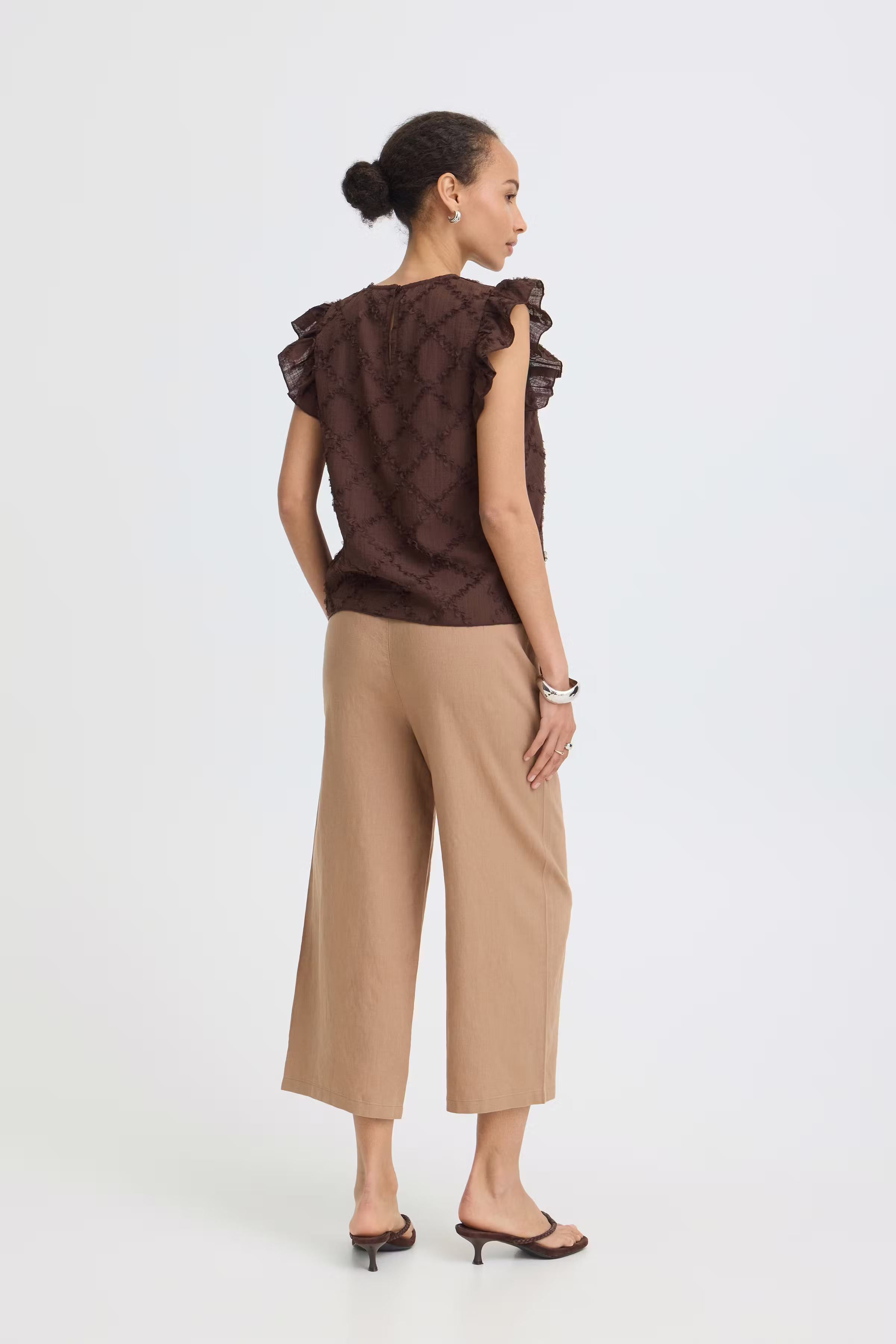 BYFALAKKA Hose LOOKBOOK BACK 20813083-171321