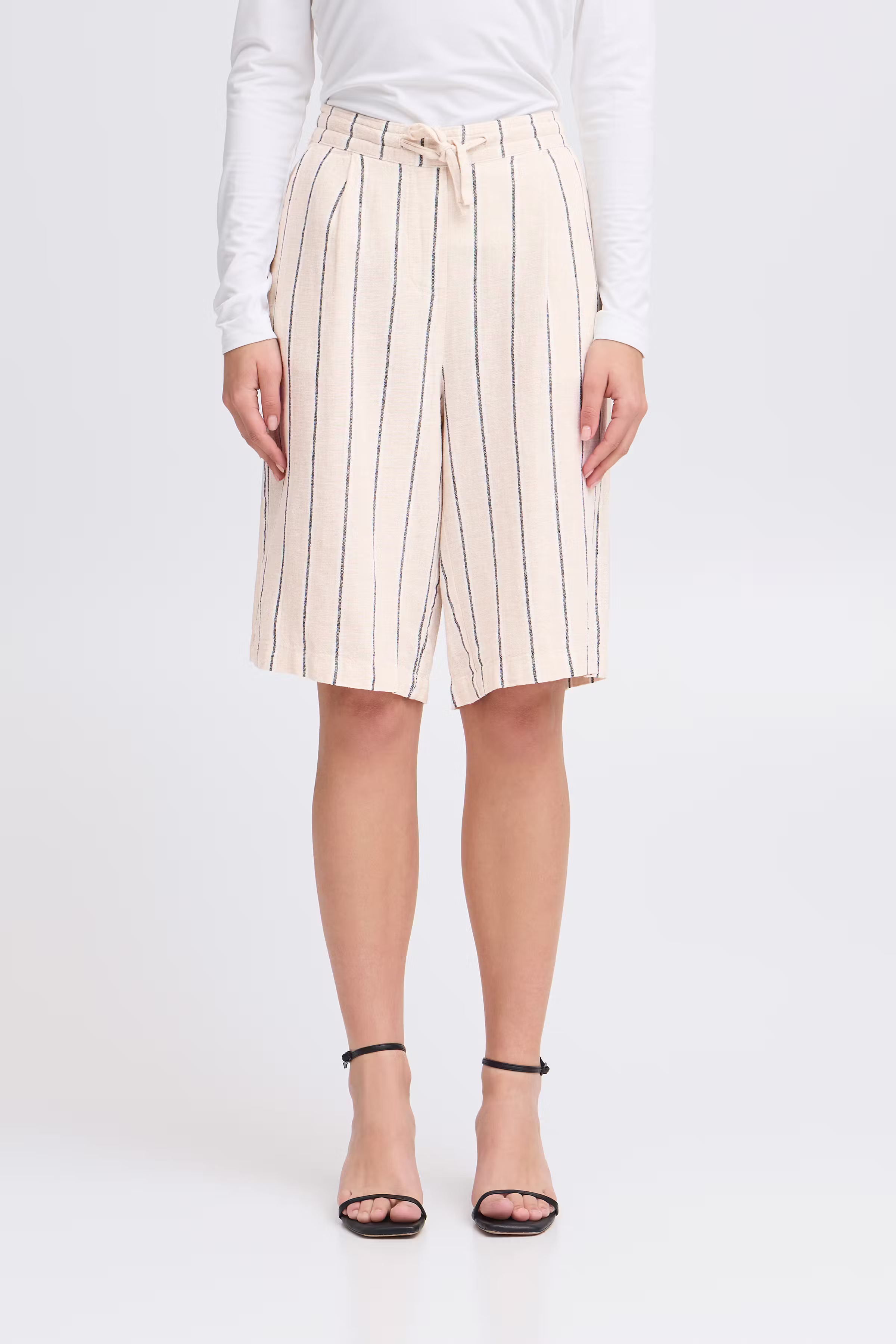 IHLINNO Shorts casual LOOKBOOK FRONT 20122918-204436