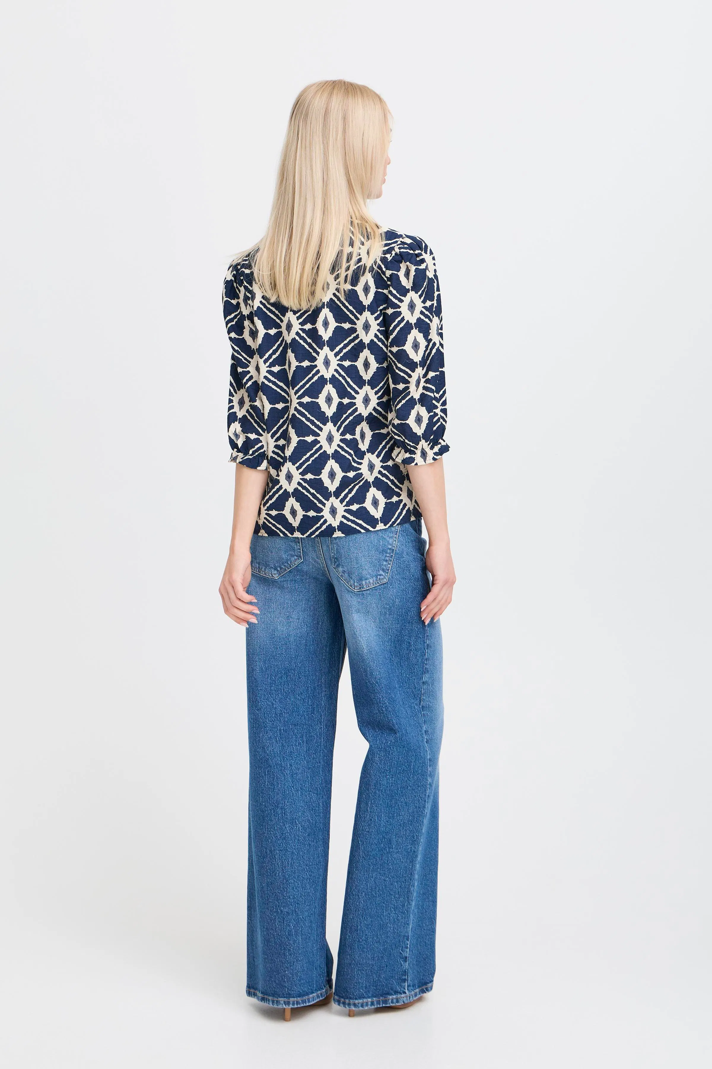 BYIKAIA Bluse LOOKBOOK BACK 20818367-900003021