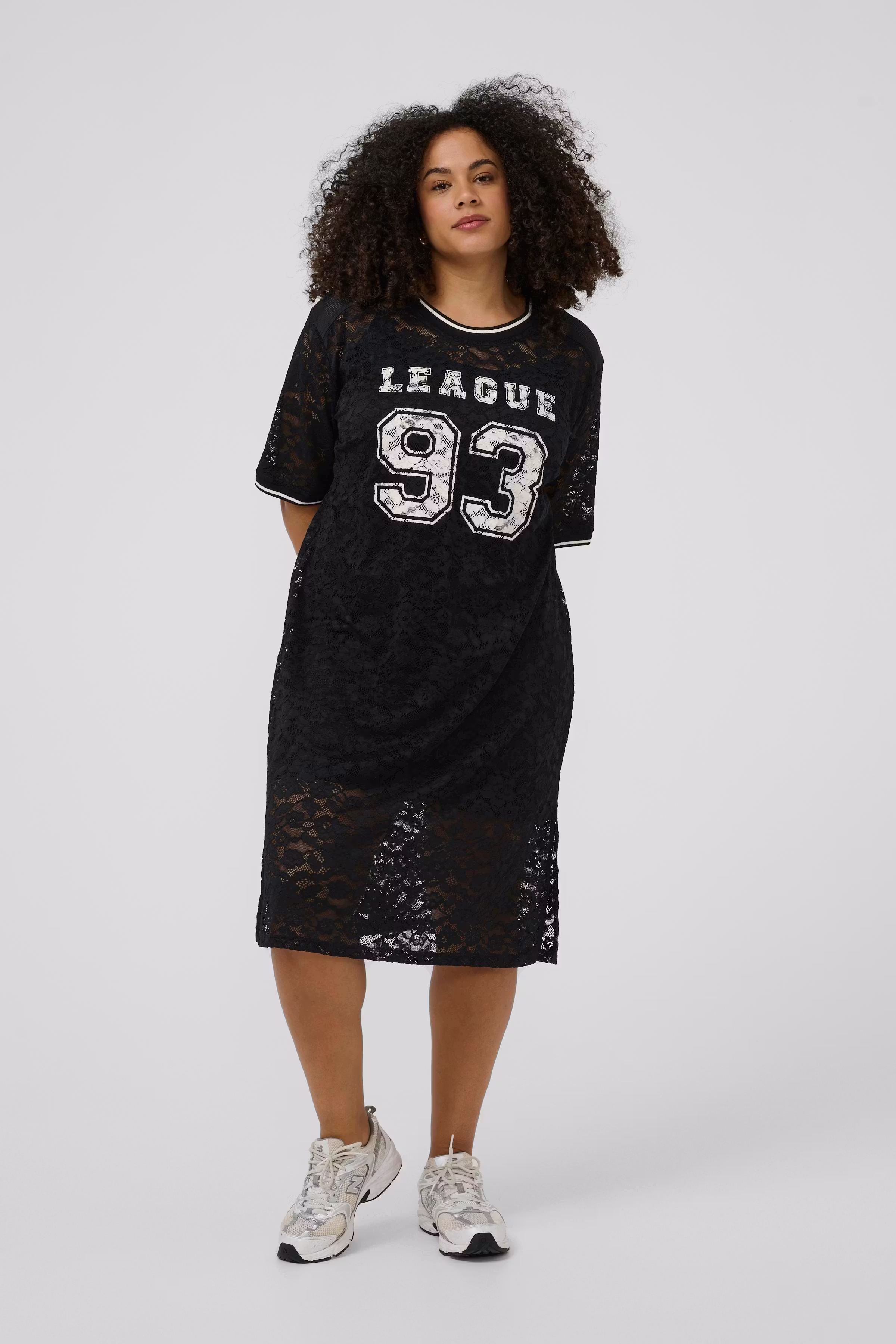 KCbella LOOKBOOK FRONT 10584060-100121