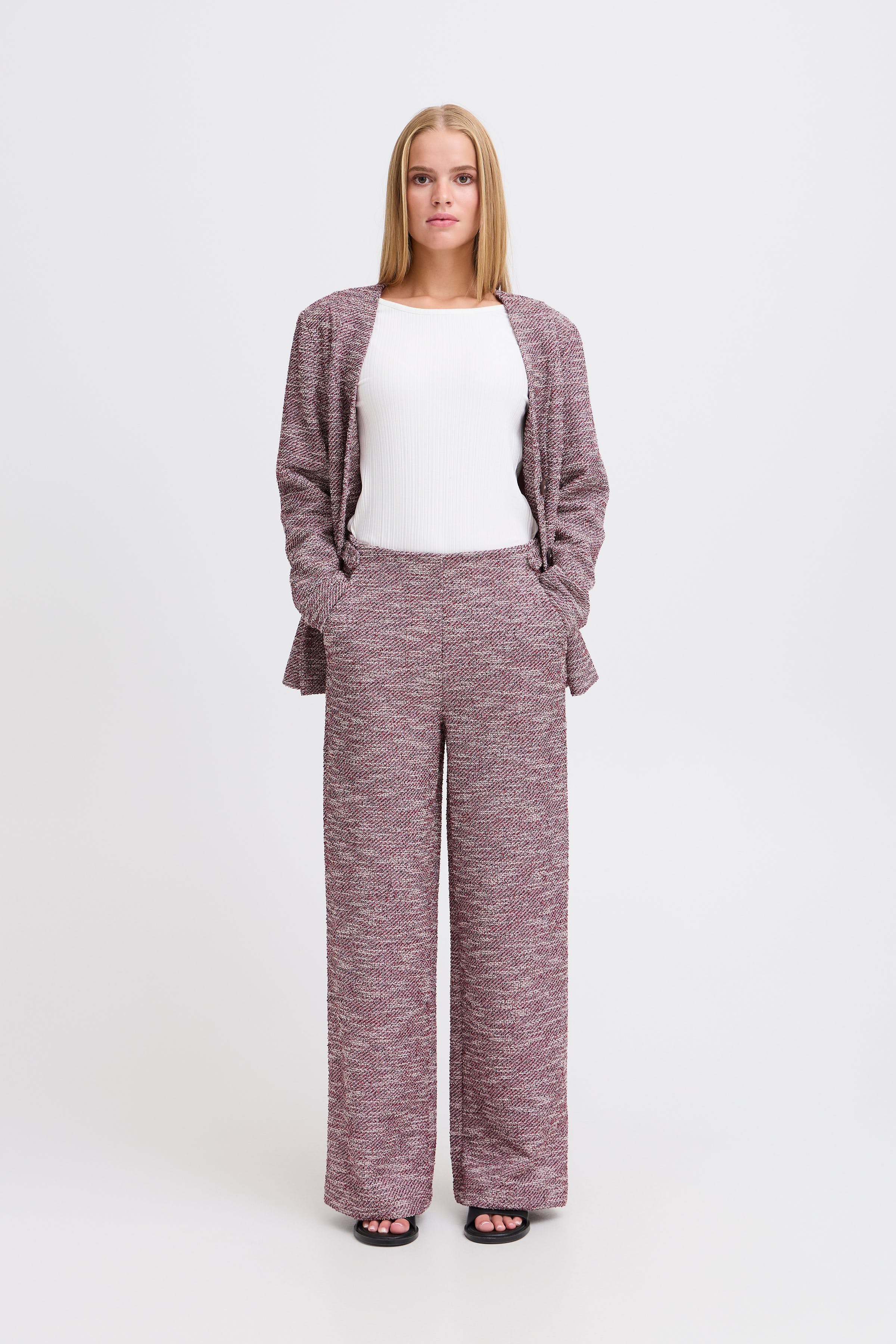 IHKATE CHECLÉ Casual pants LOOKBOOK FRONT 20122527-204150