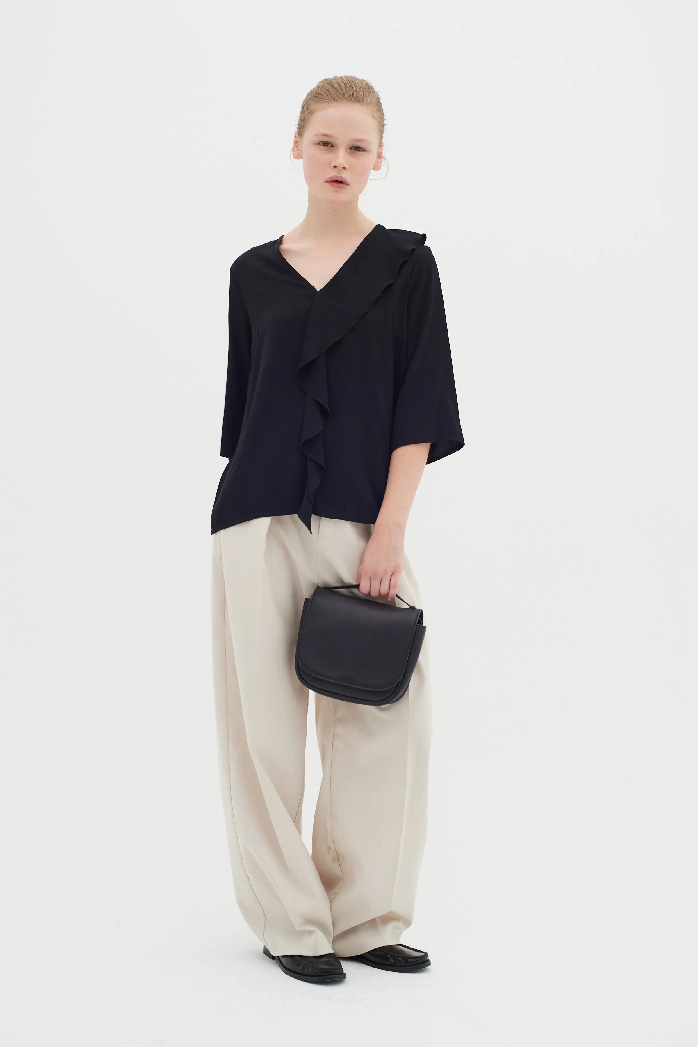 CadenzaIW Bluse LOOKBOOK FRONT 30108959-194008