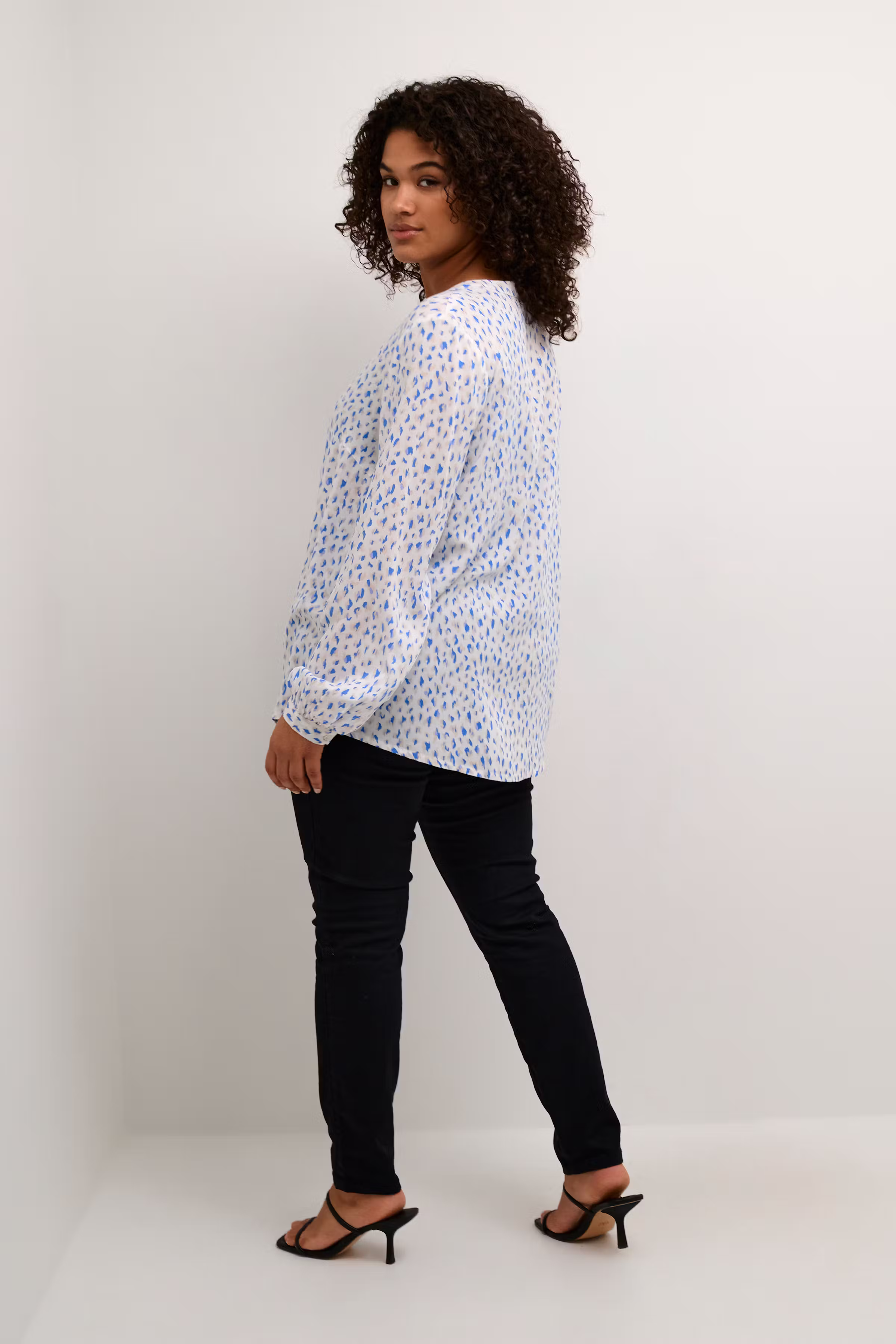 KCjalu Bluse LOOKBOOK BACK 10581031-106479