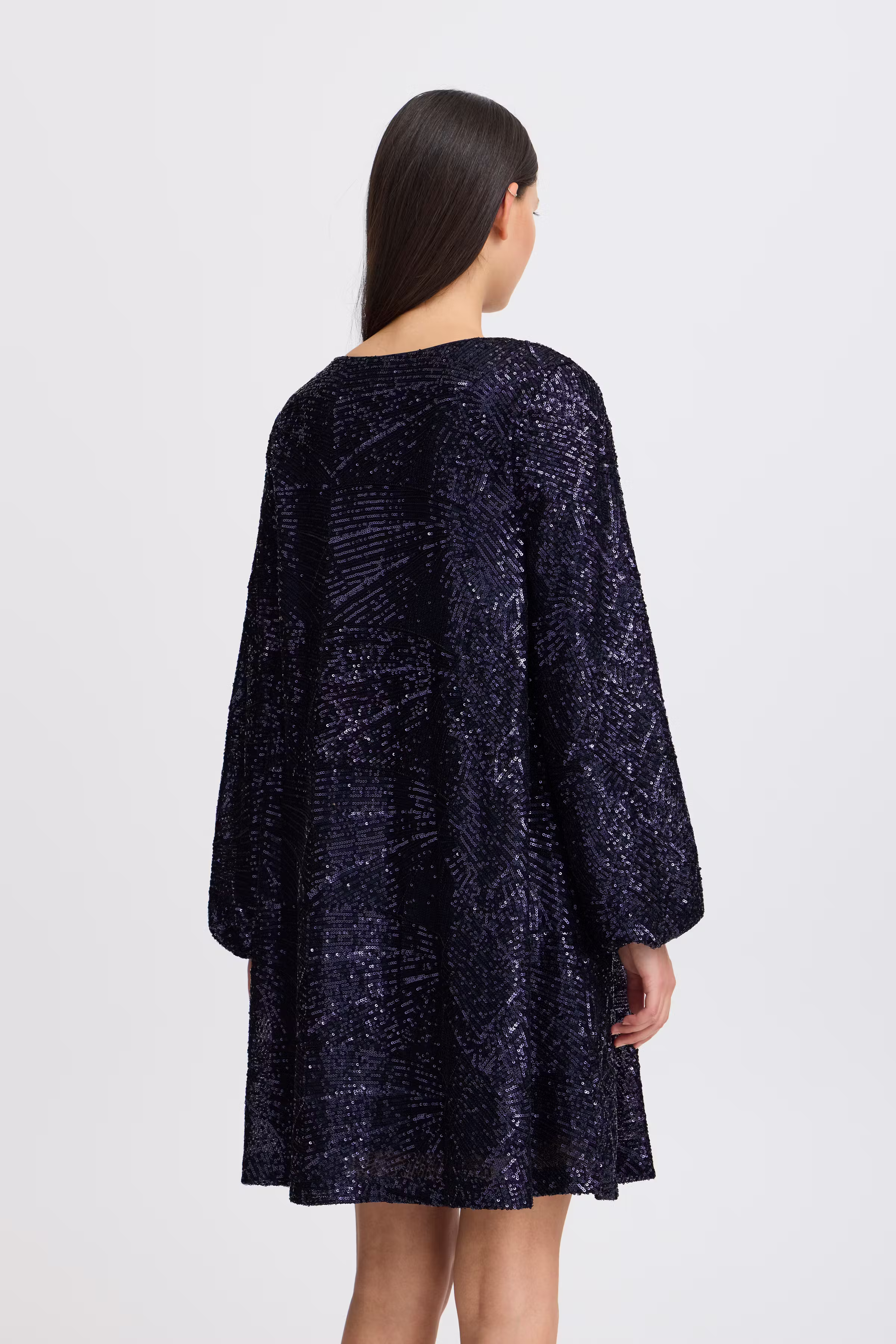 IHFAUCI Kjole LOOKBOOK BACK 20120062-193831