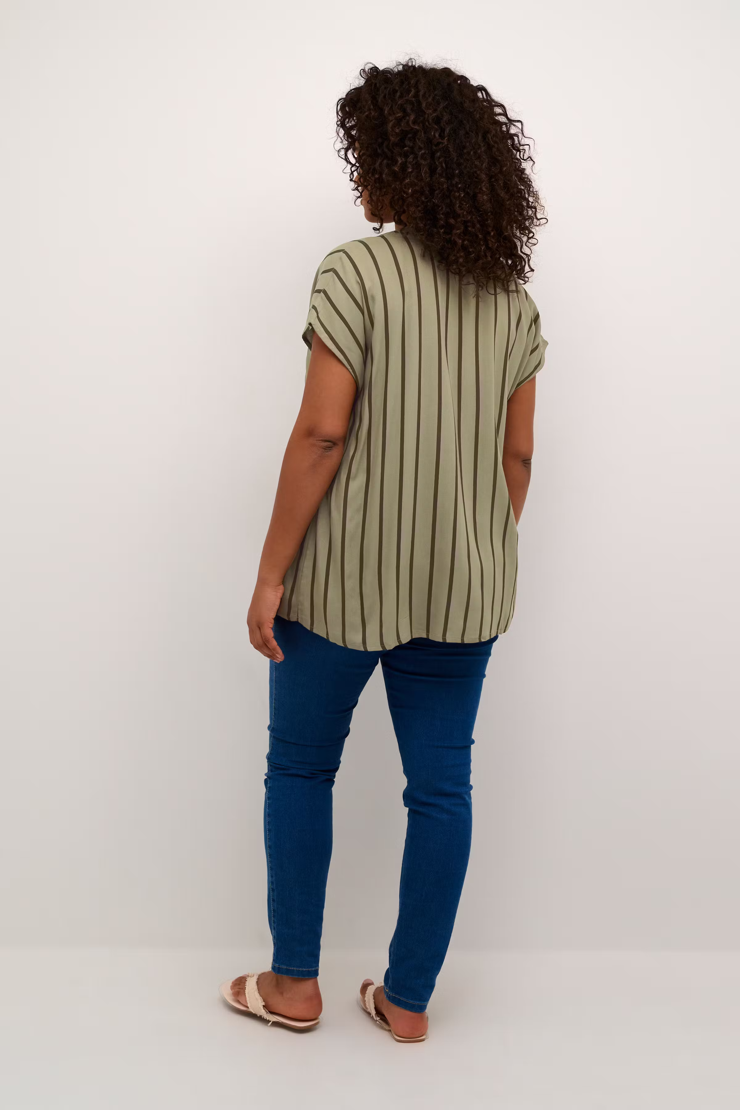 KCsida Bluse LOOKBOOK BACK 10581573-105940