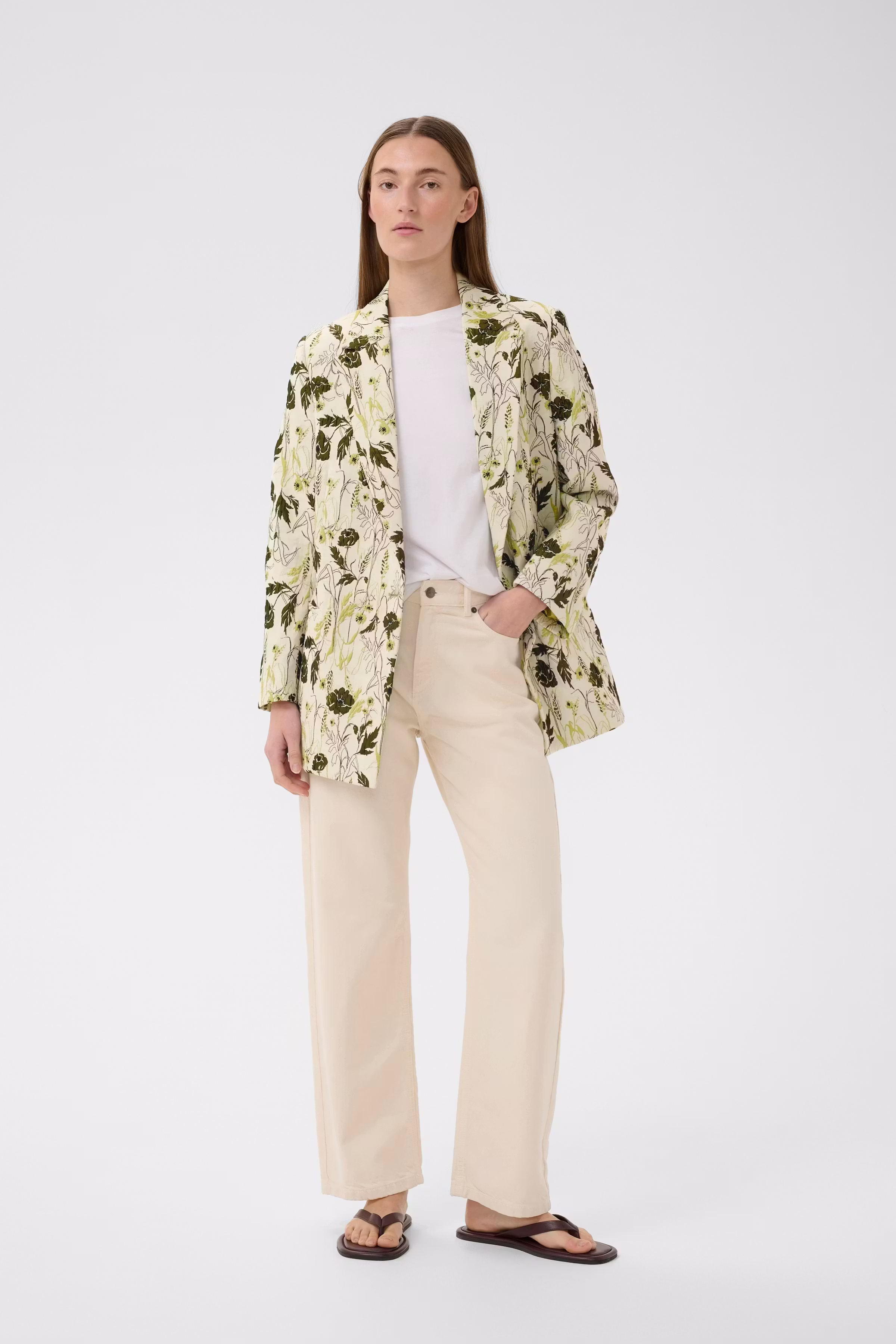 CECILYIW Blazer LOOKBOOK FRONT 30112369-900006789