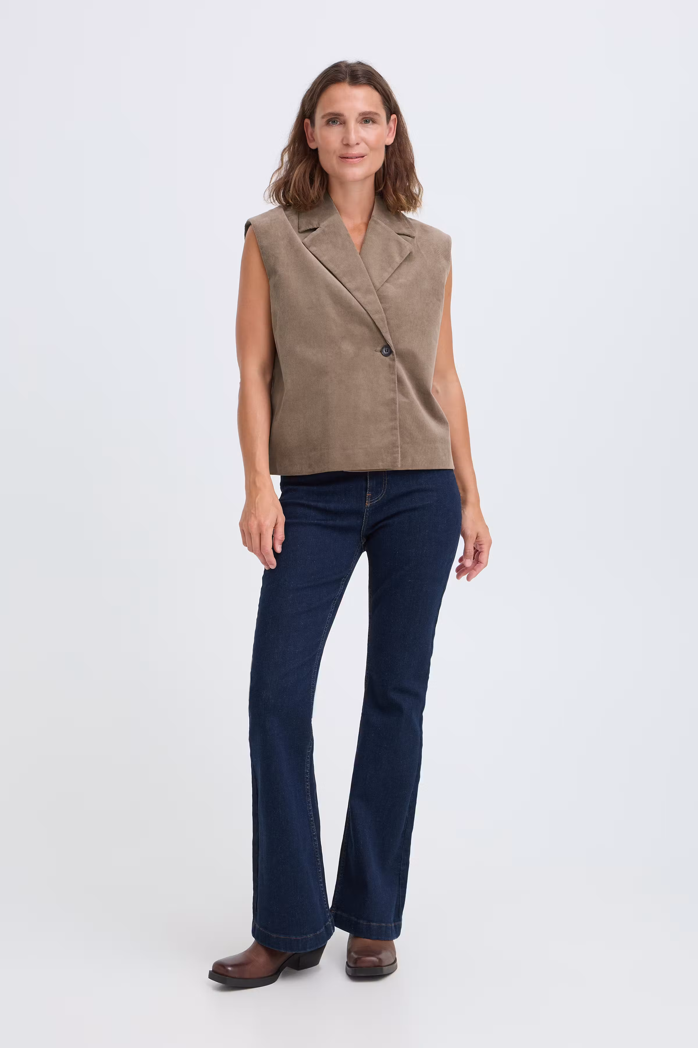 PZSALLY Weste LOOKBOOK FRONT 50210853-181112