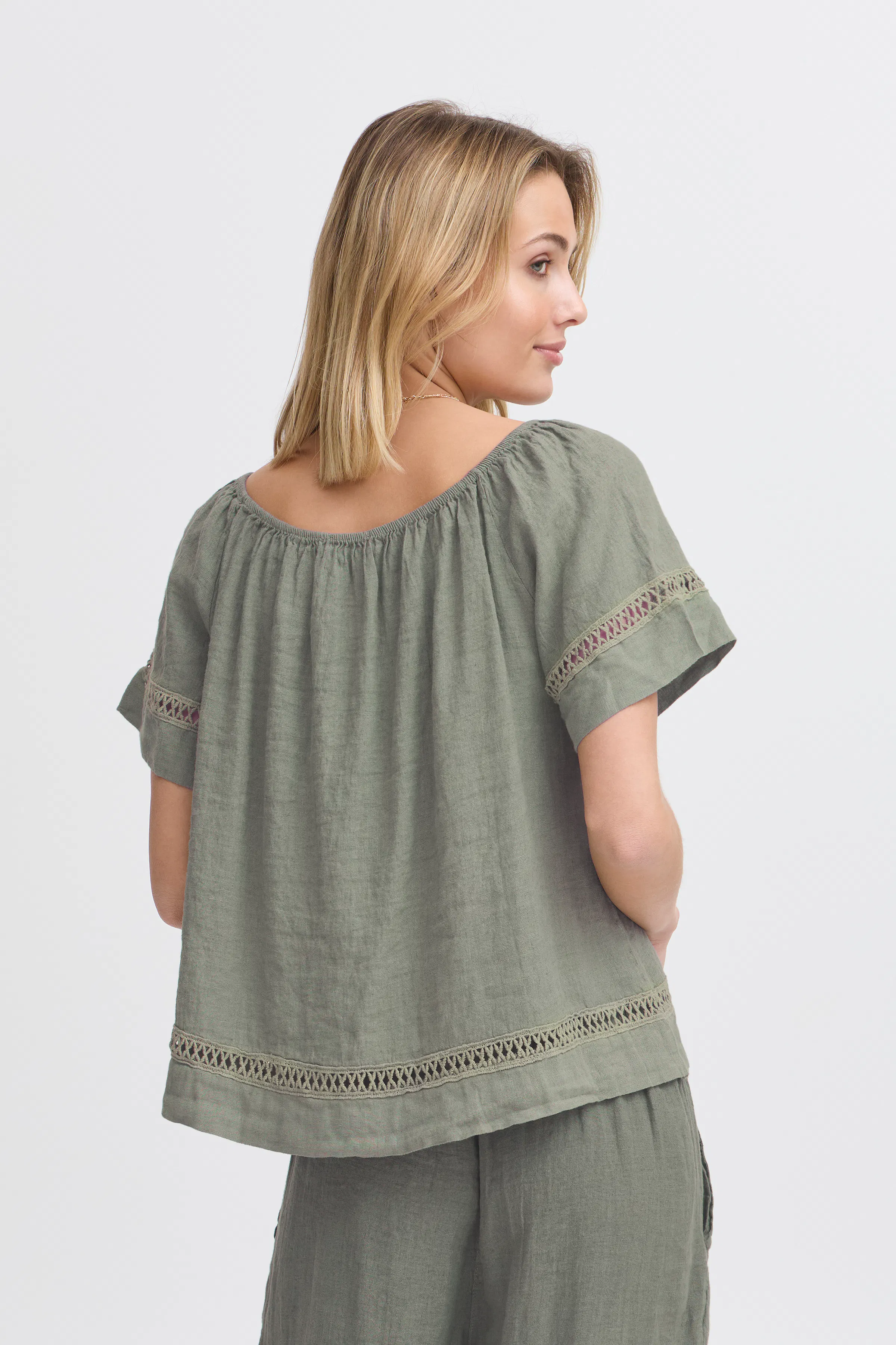 SBFONTANELLE Bluse LOOKBOOK BACK 22100885-180515