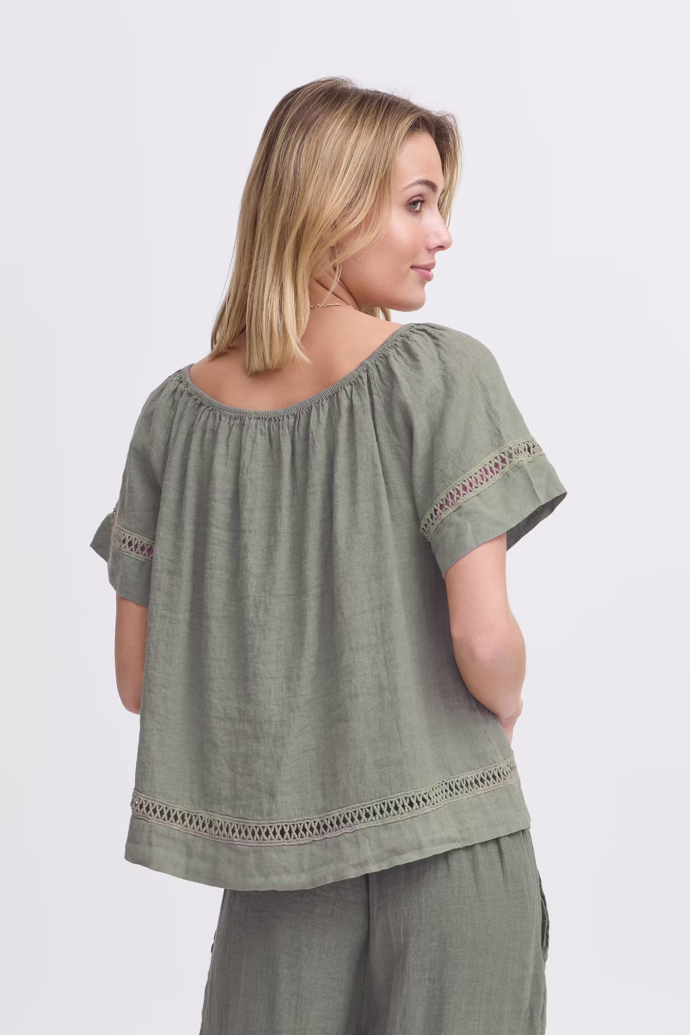 SBFONTANELLE Bluse LOOKBOOK BACK 22100885-180515