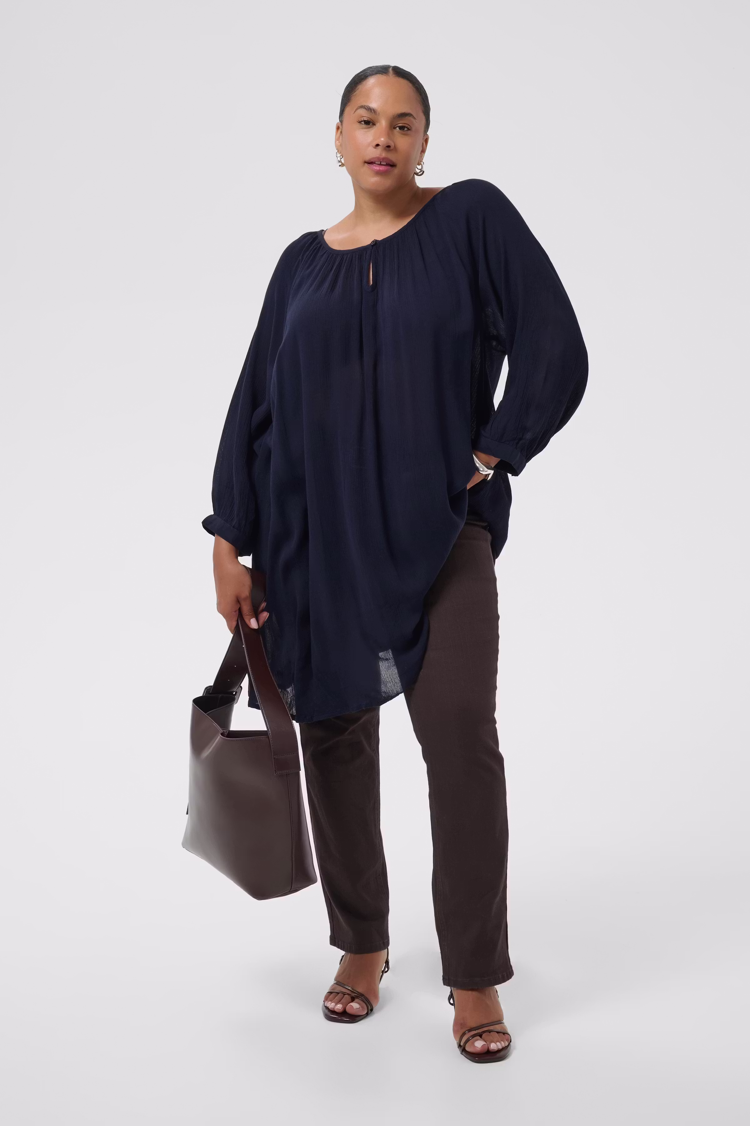 KCami Tunika LOOKBOOK FRONT 10580003-52737