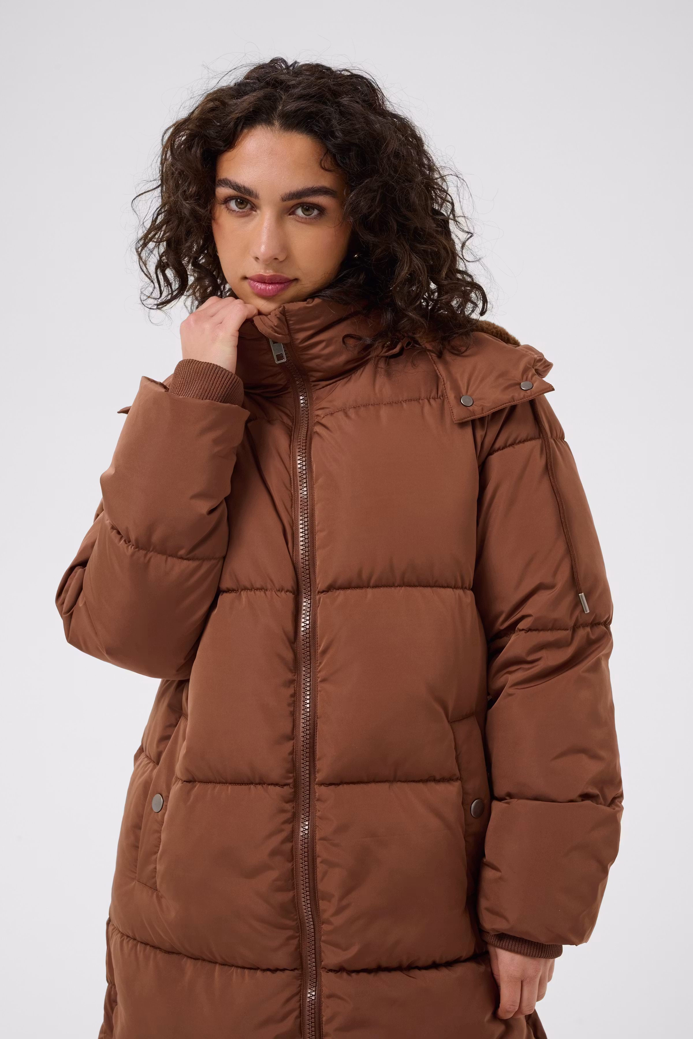 KAnikalui Coat LOOKBOOK DETAIL 10511827-191230