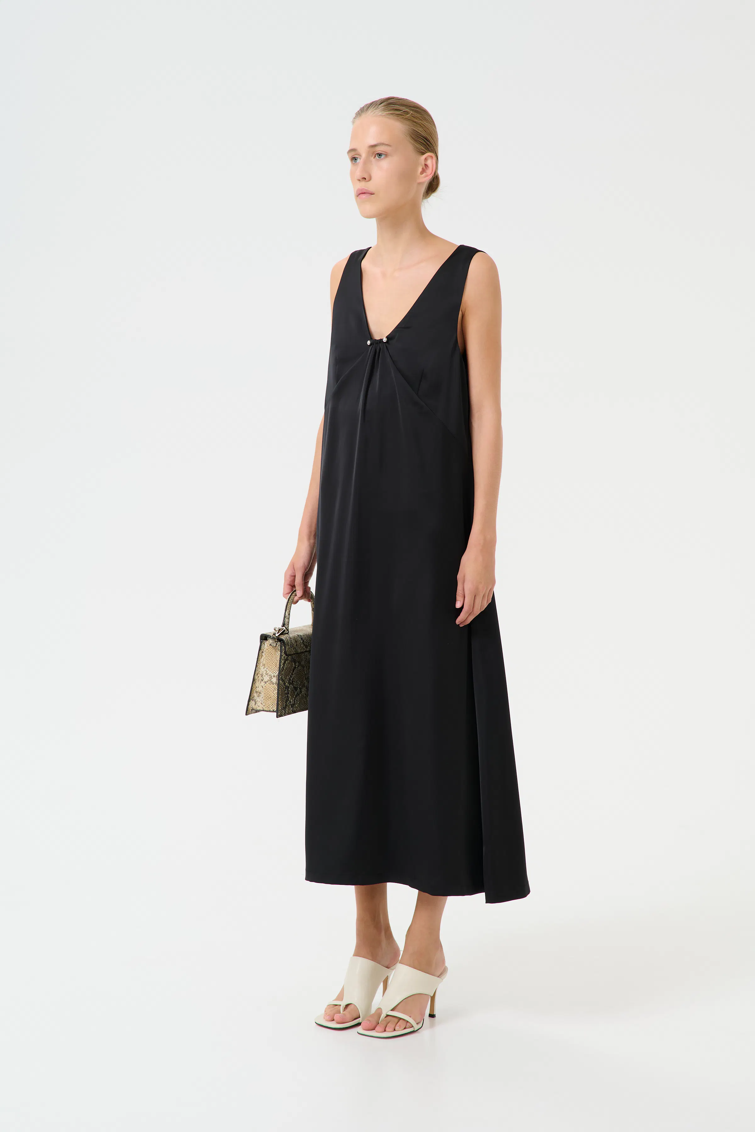 GZjessie Dress LOOKBOOK FRONT 10910187-100017