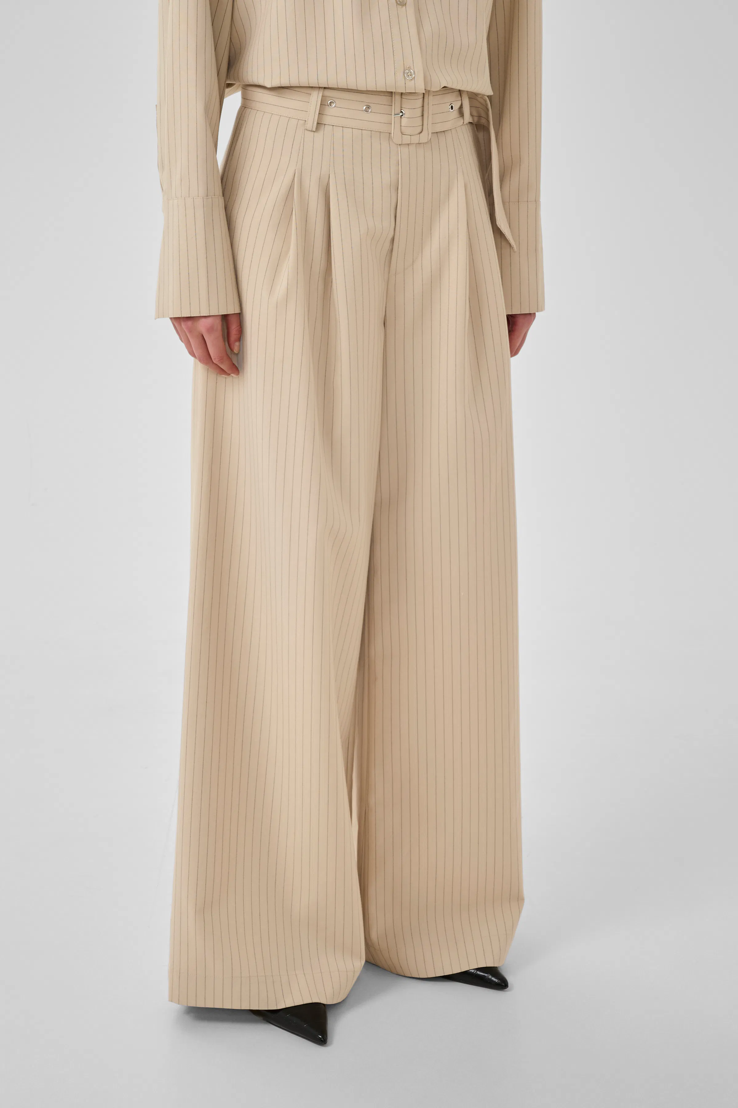 VittaMW Broek LOOKBOOK FRONT 10704999-109171