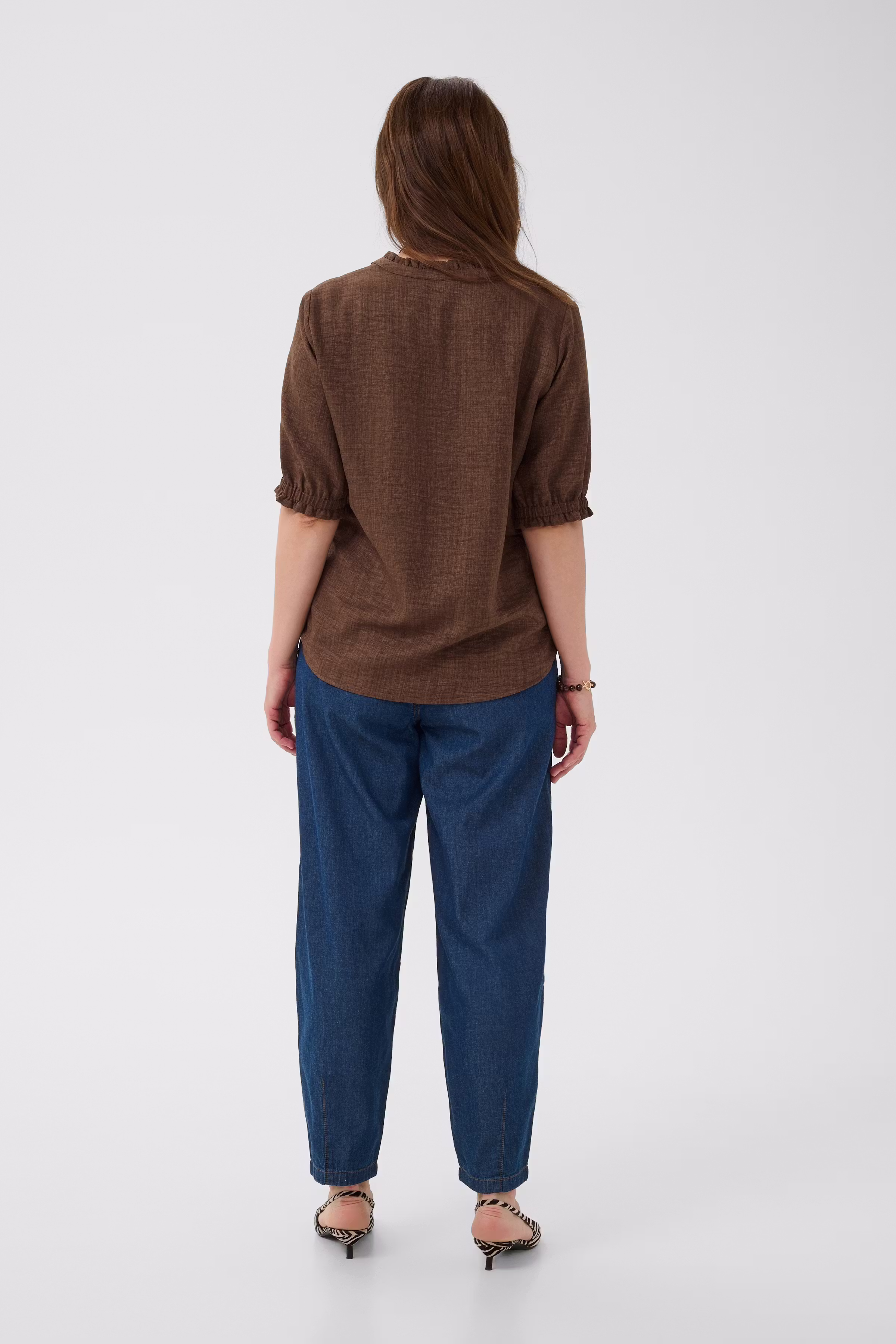 BPoda Blouse LOOKBOOK BACK 40200027-1909161