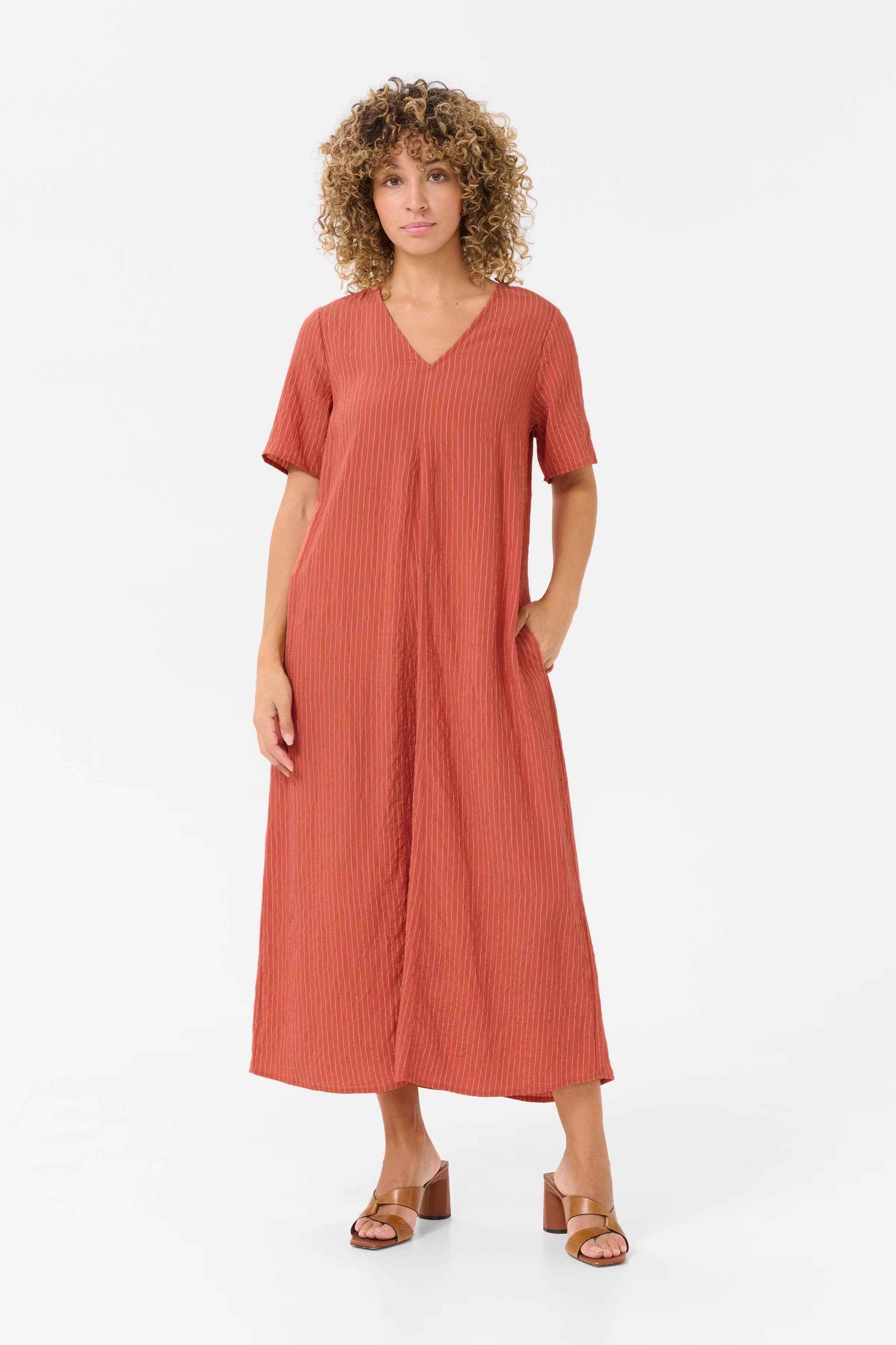 CRCelia Dress LOOKBOOK FRONT 10613759-107567