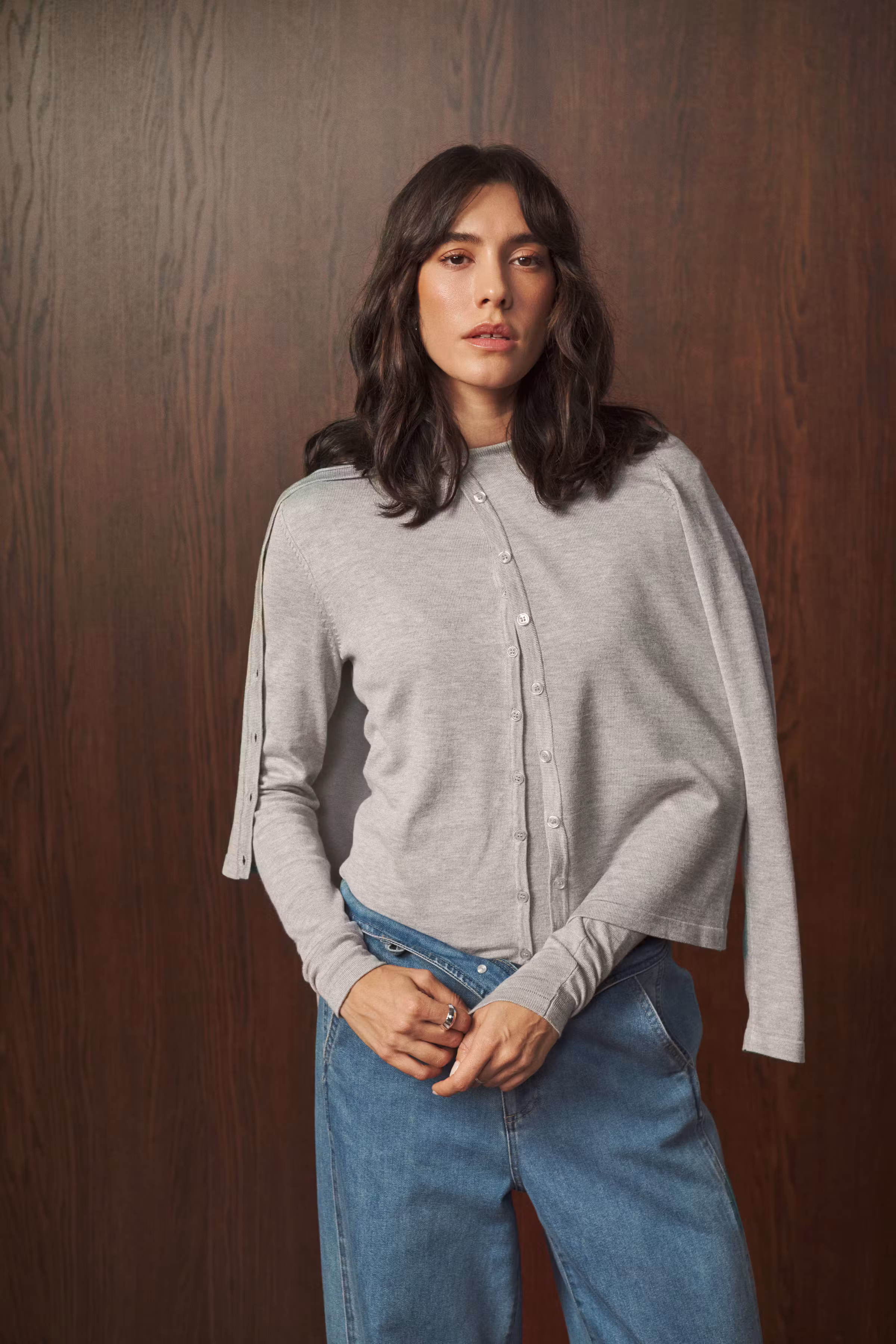MilaSZ R-Neck Cardigan LOCATION NONE 30500005-1541011