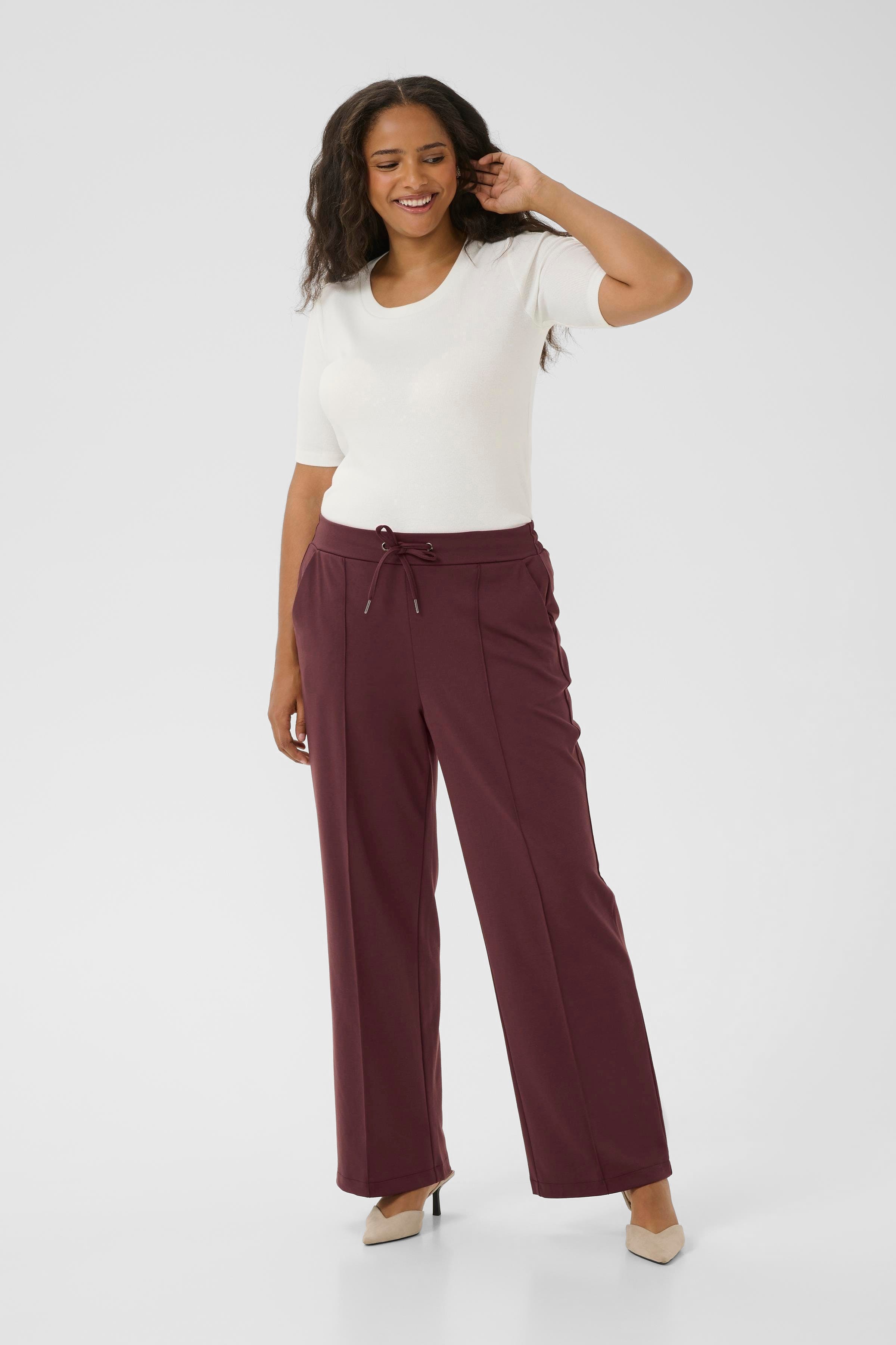 KCjenna Straight Trousers LOOKBOOK FRONT 10582248-191619