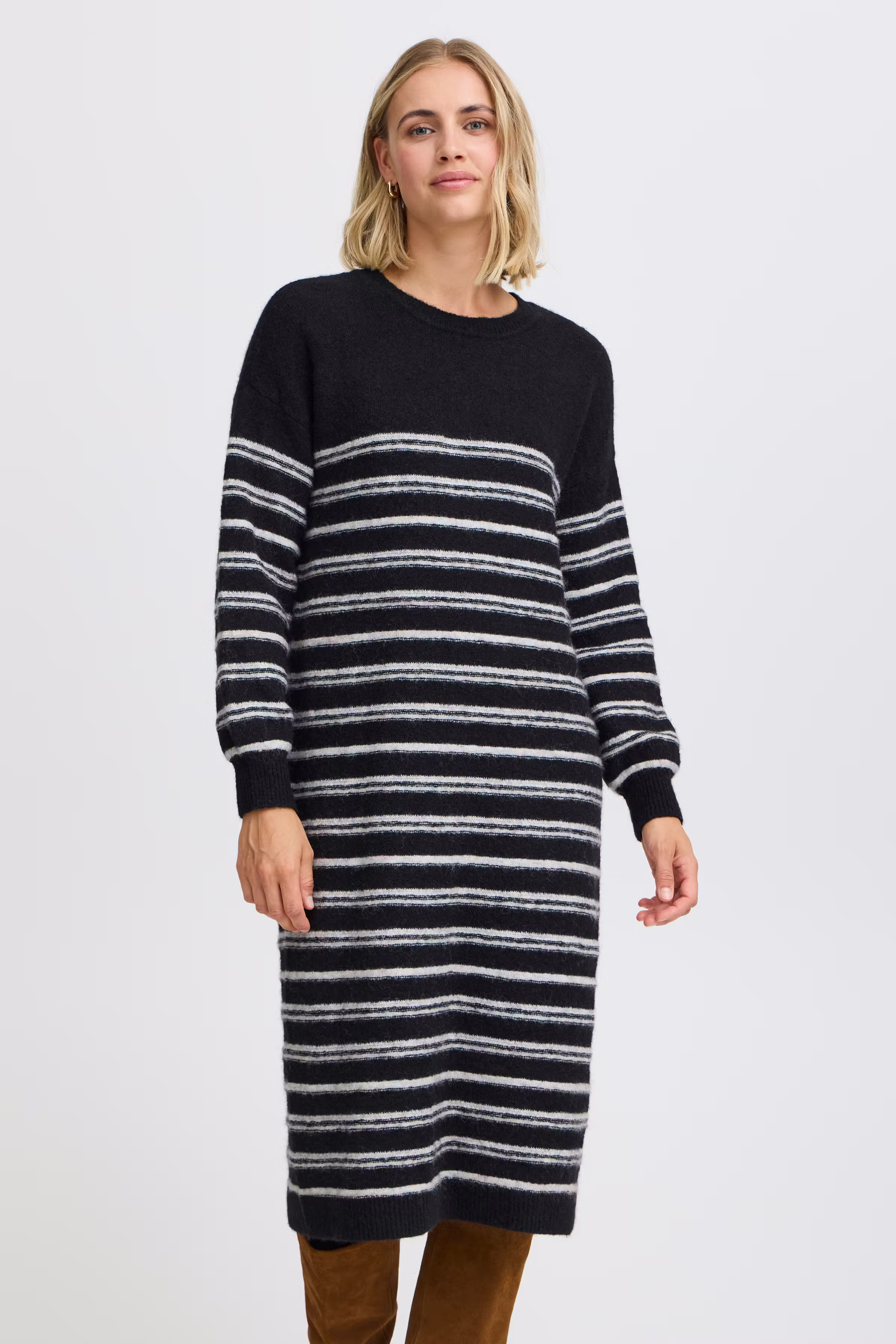 FRSANNY Kjole LOOKBOOK FRONT 20614680-200115