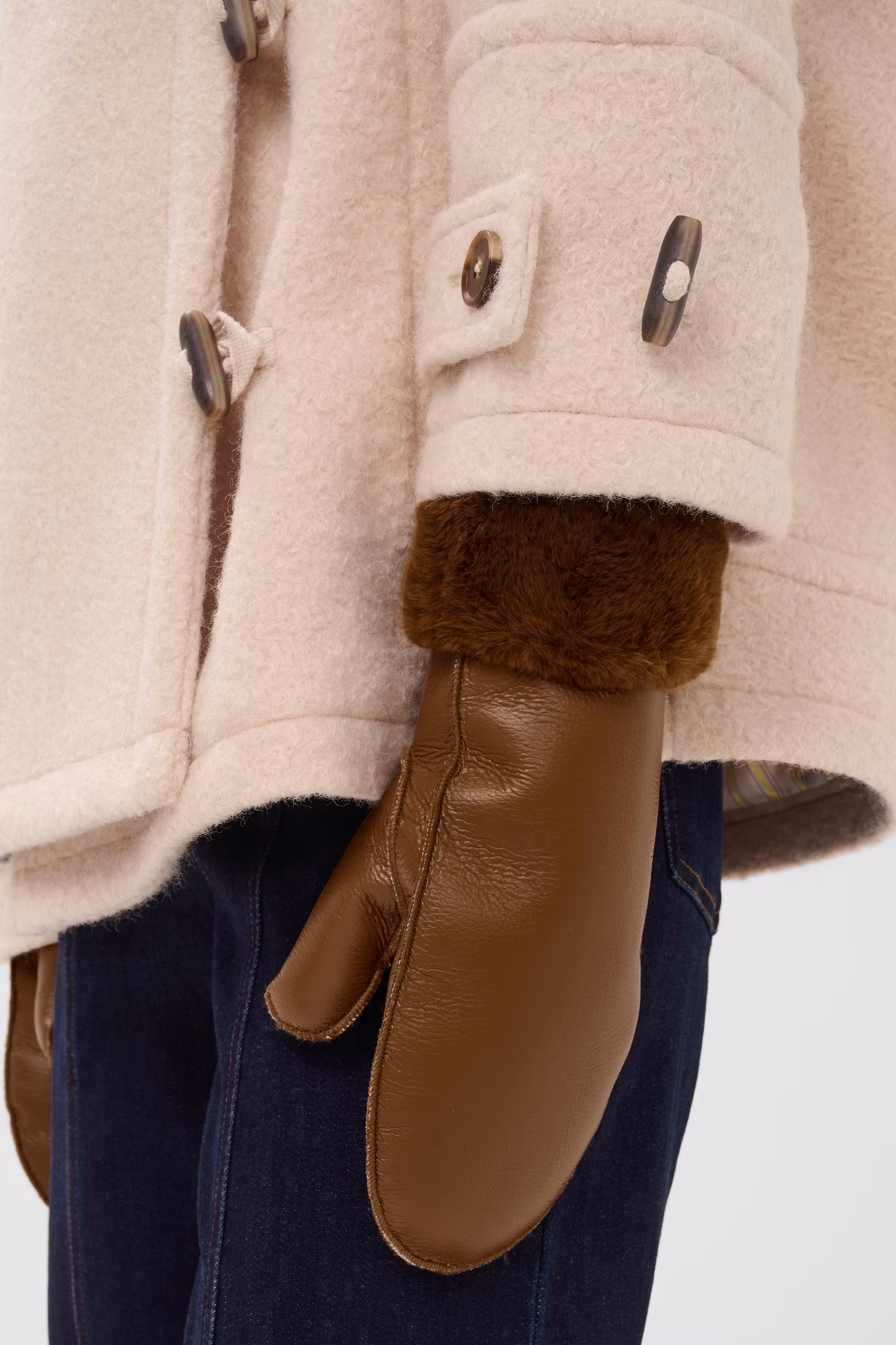SibillaSZ Gloves LOOKBOOK DETAIL 30515344-181027