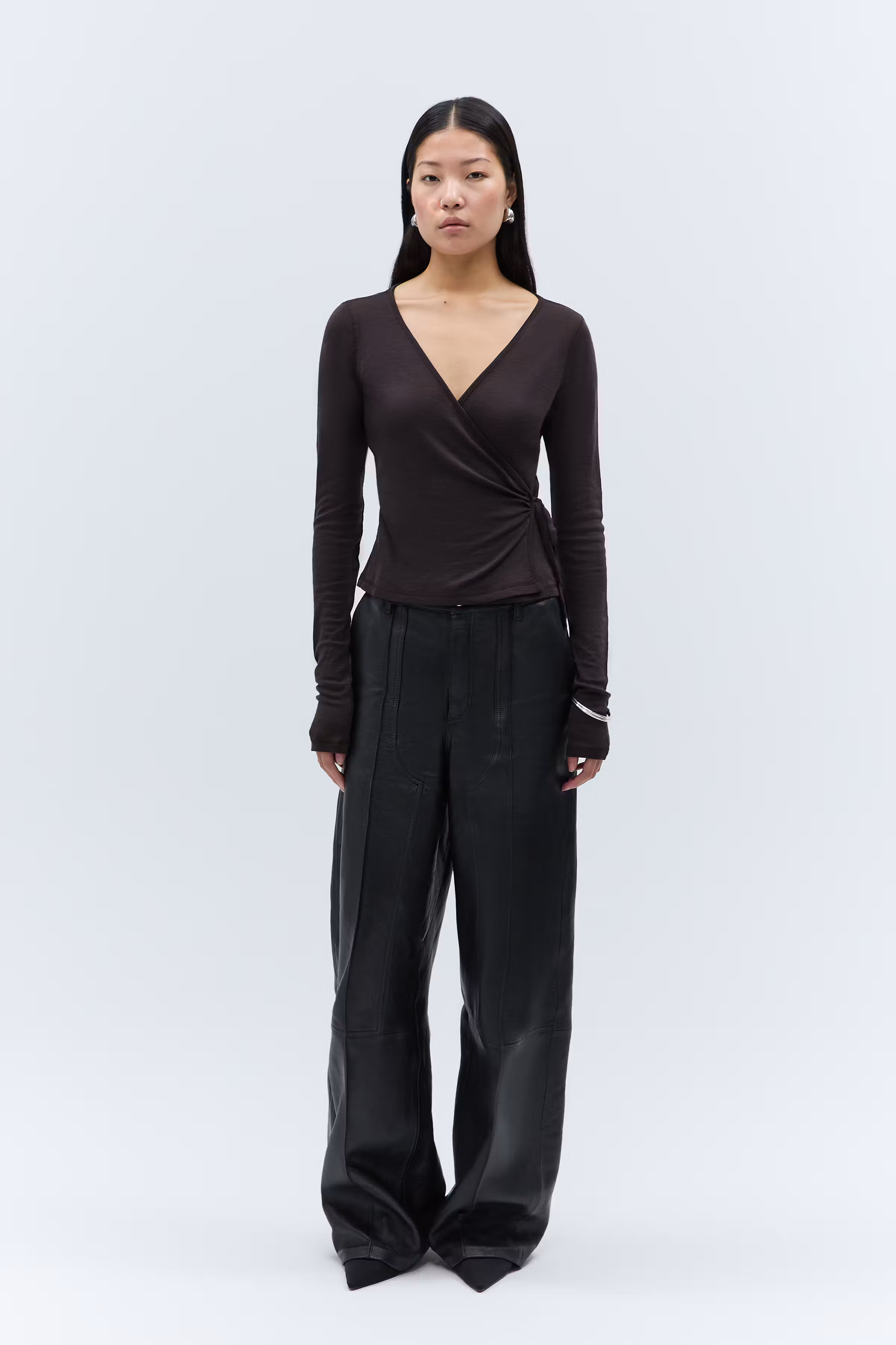IOFINE WRAP TOP LOOKBOOK FRONT 30600120-BR291