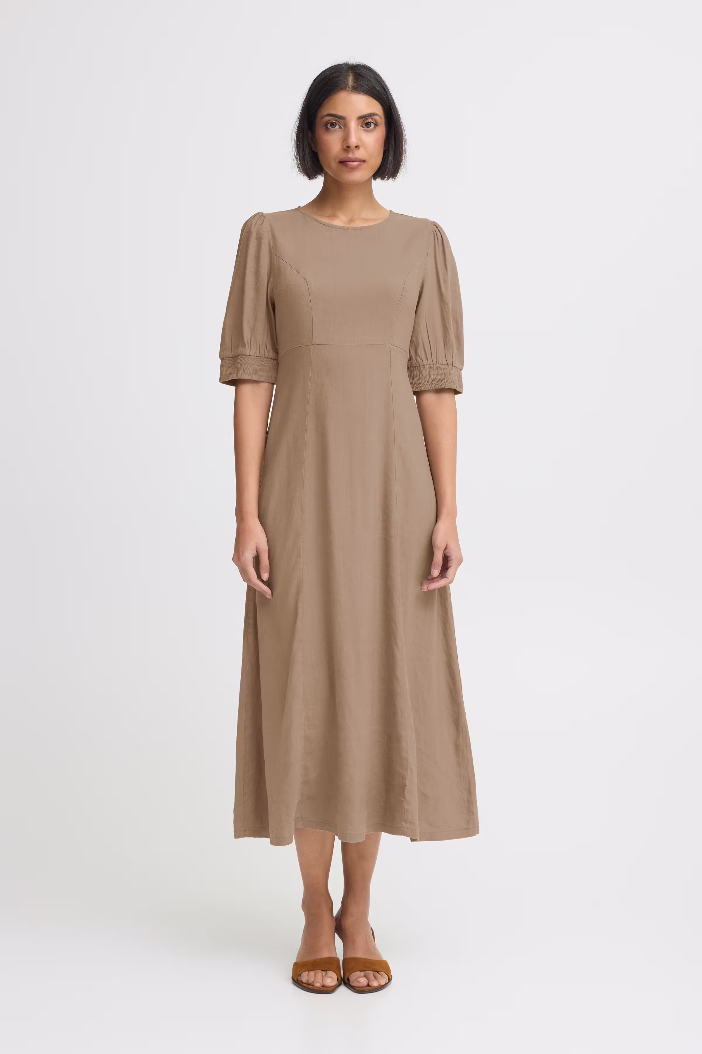 PZLUCA Kjole LOOKBOOK FRONT 50210429-181112