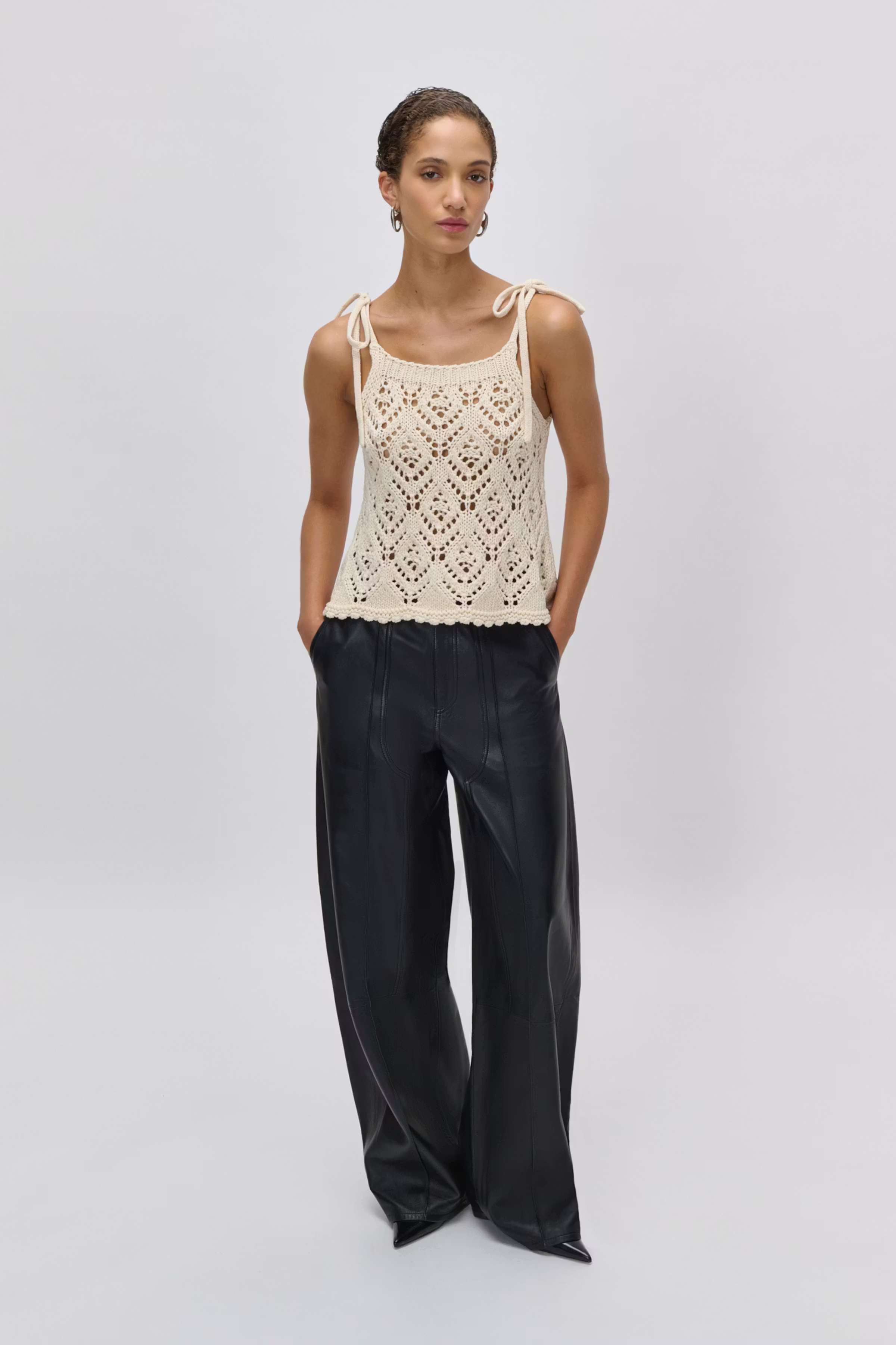 FHELIPPA TOP LOOKBOOK FRONT 30600606-WH022