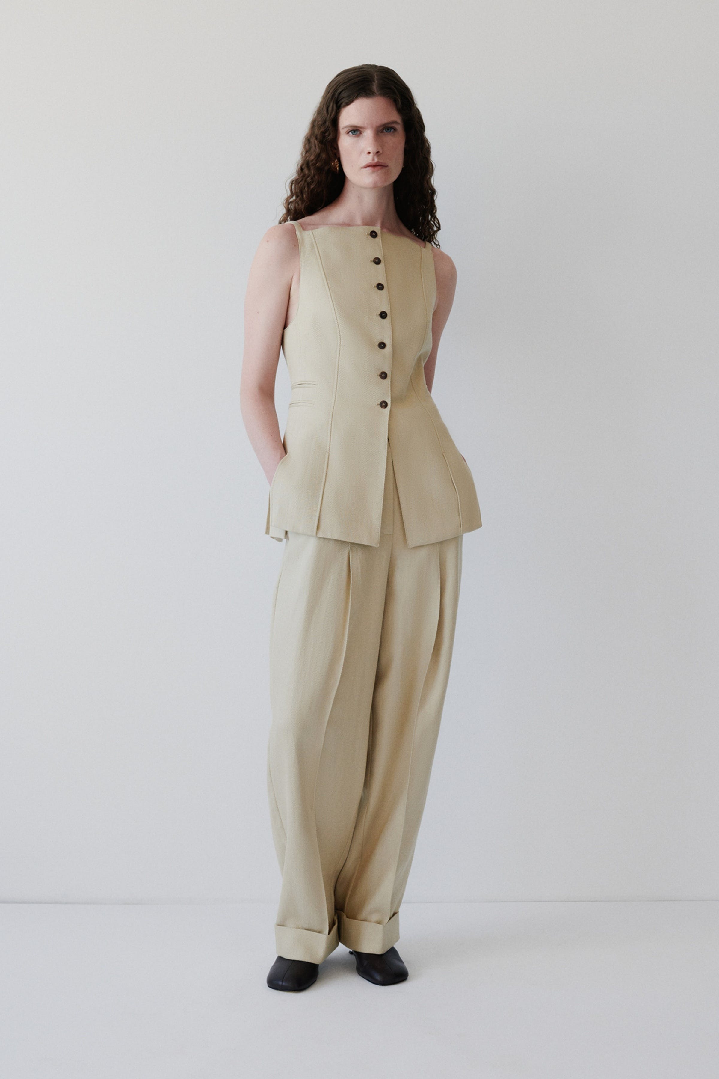 PANDORA Trousers LOOKBOOK FRONT 30600634-BE458