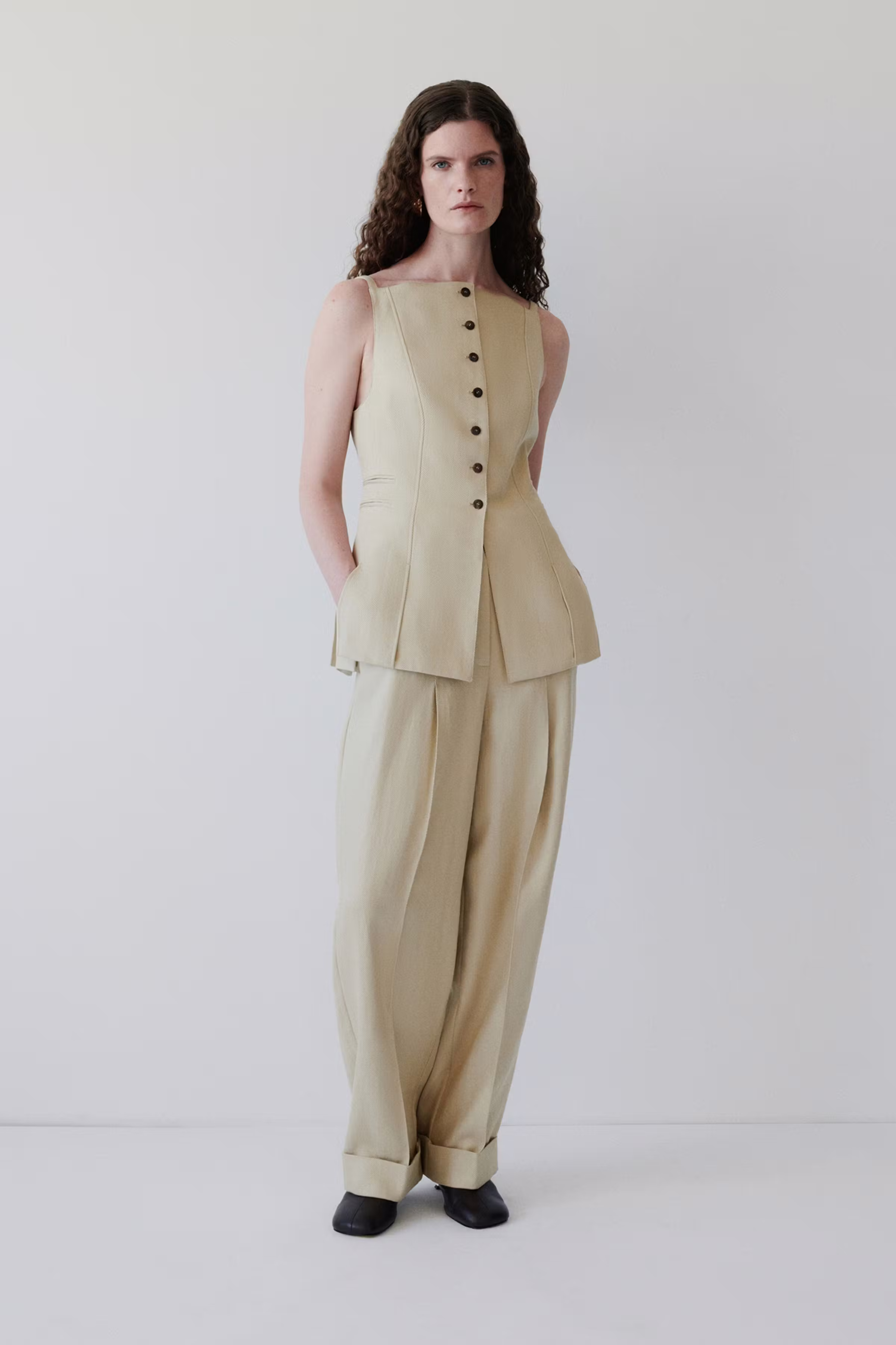 PANDORA Trousers LOOKBOOK FRONT 30600634-BE458