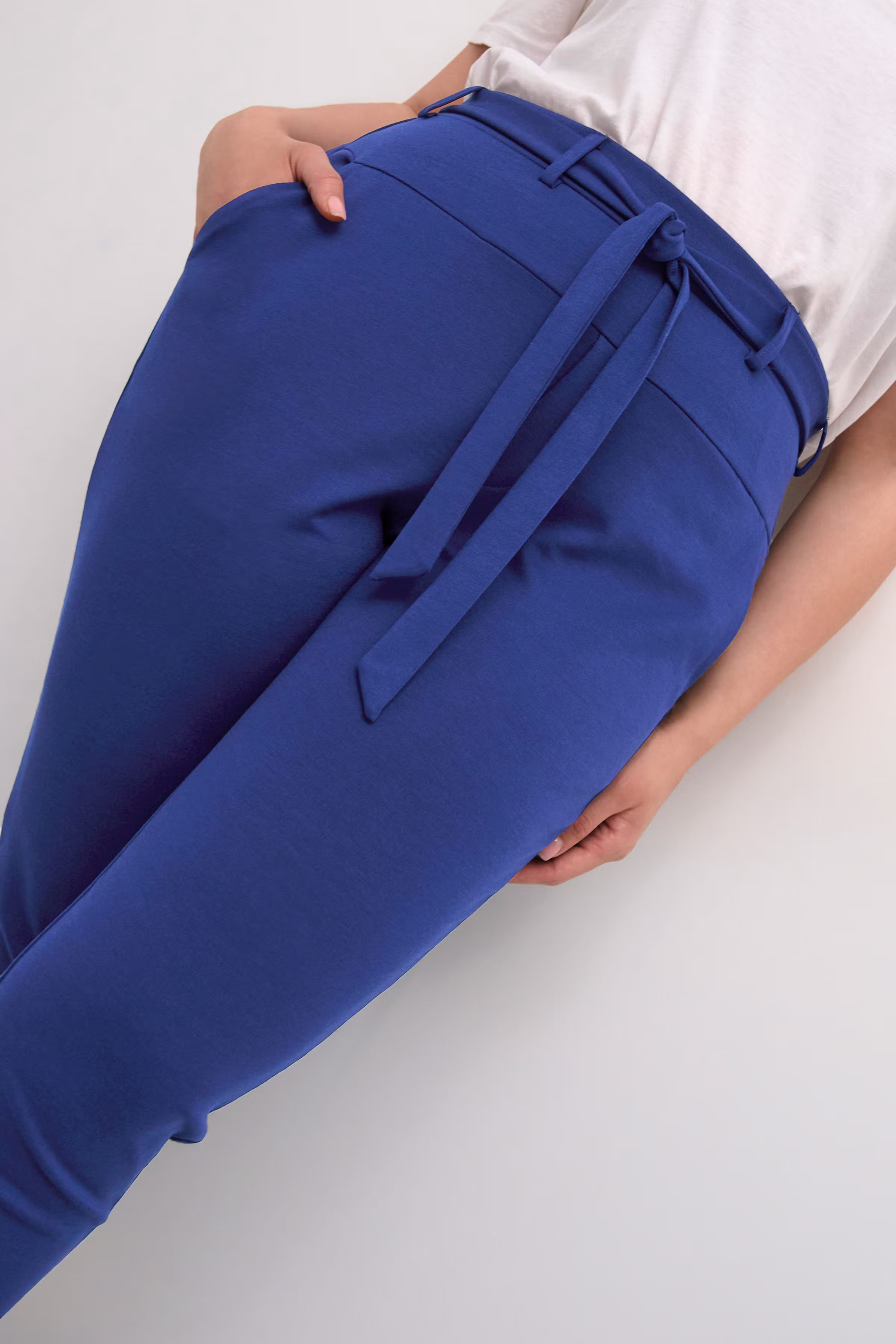 KCjenna Hose LOOKBOOK DETAIL 10582254-193942