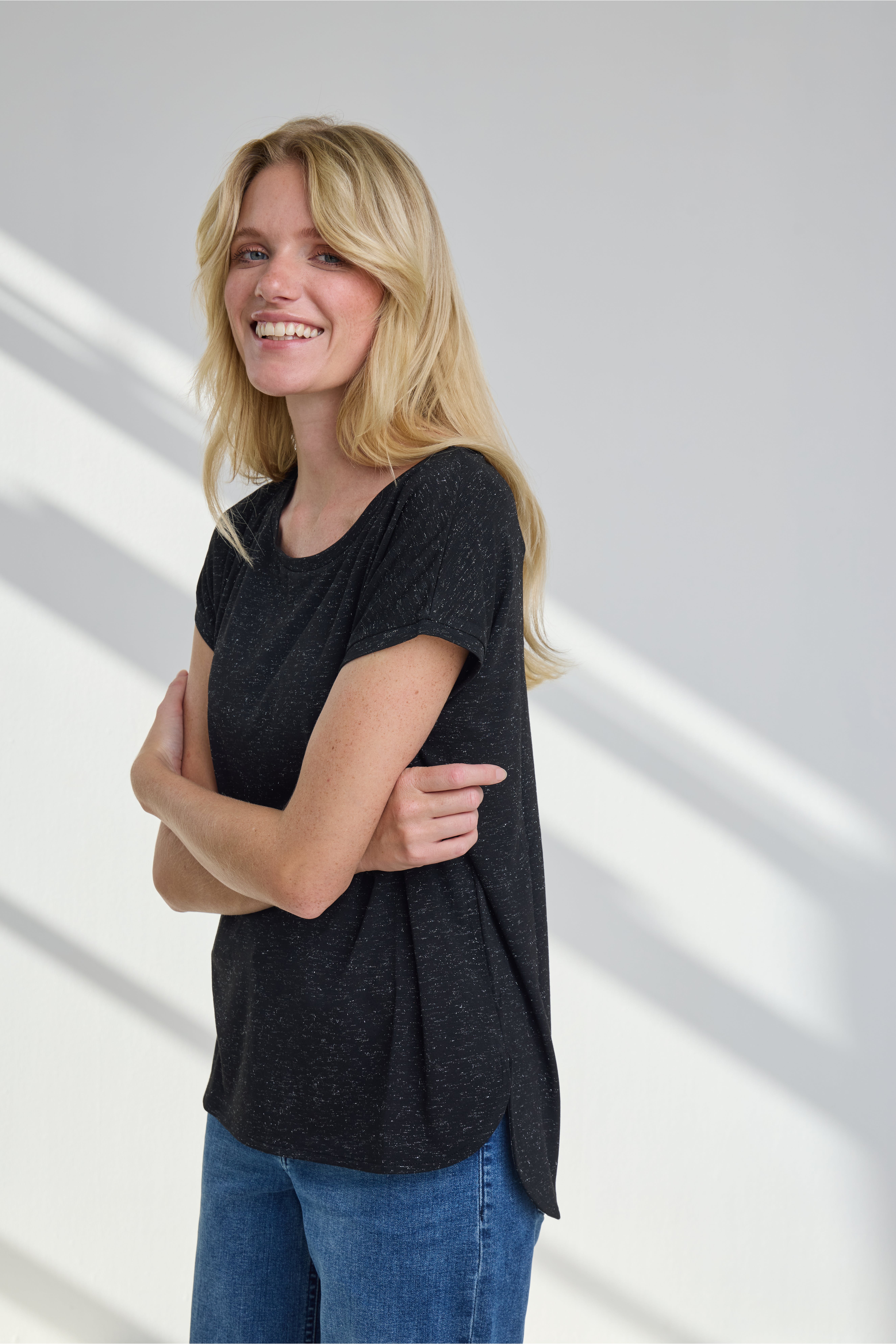 IHREBEL T-shirt LOCATION NONE 20109945-194008