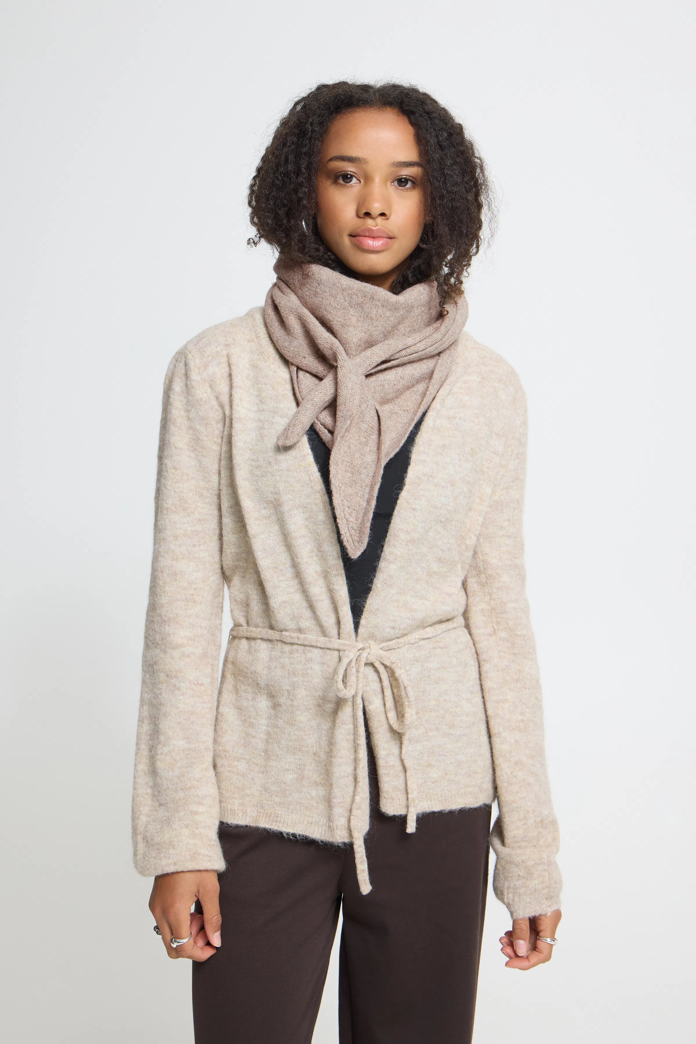IAGRY Skjerf LOOKBOOK FRONT 20126513-1304011