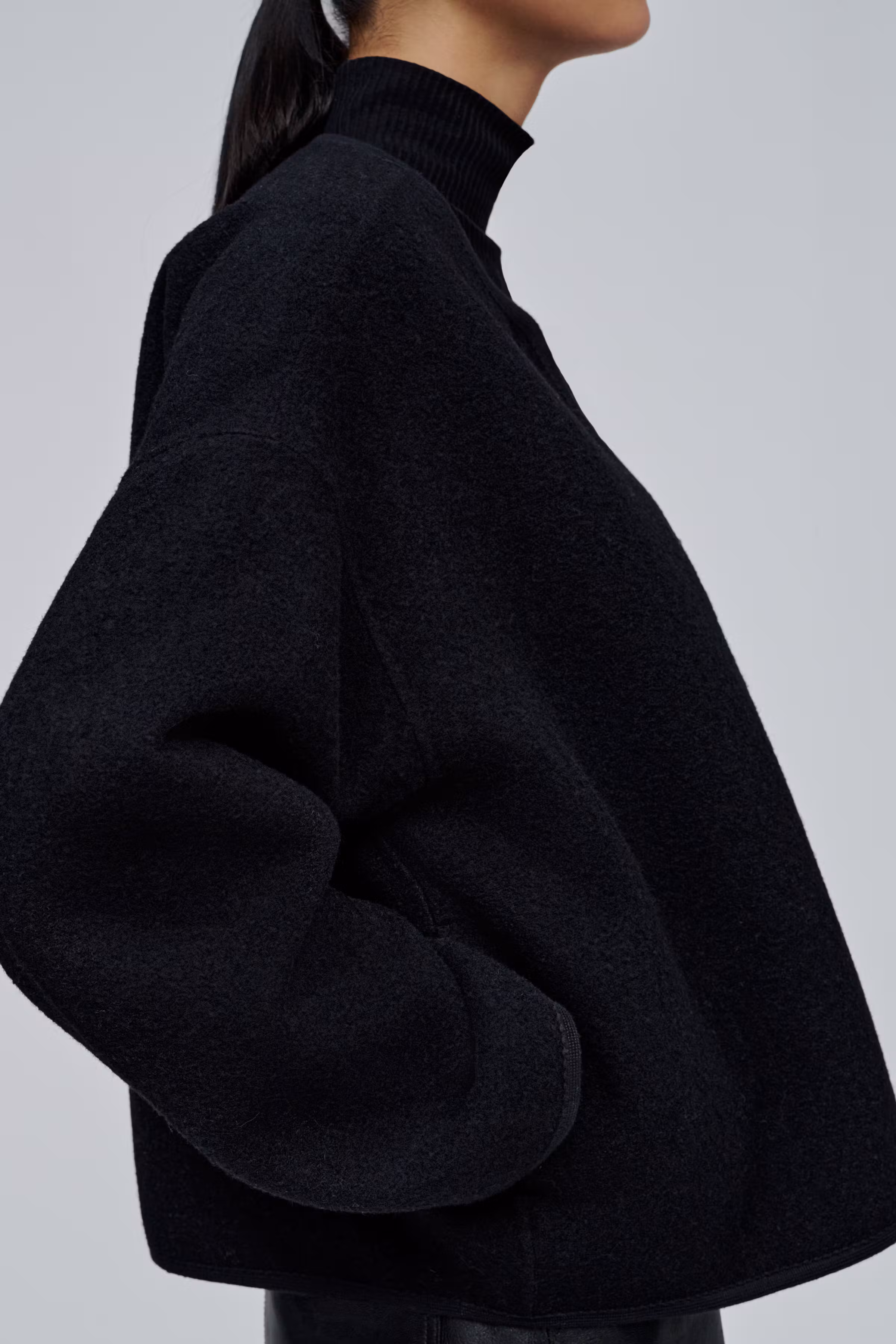 IOJuventa Outerwear LOOKBOOK DETAIL 30600104-BK999