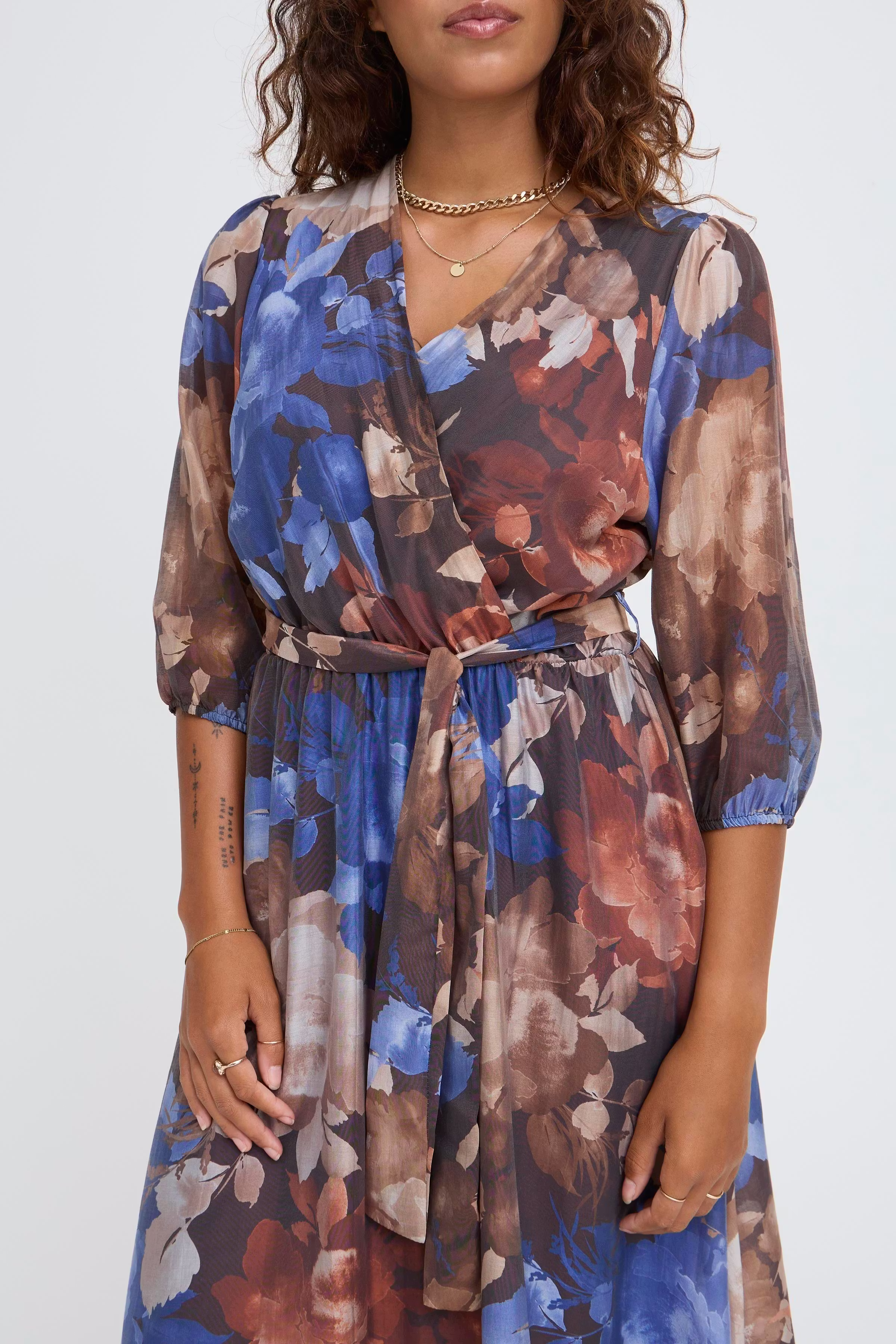 SBLEYIA Kjole LOOKBOOK DETAIL 22101080-191109