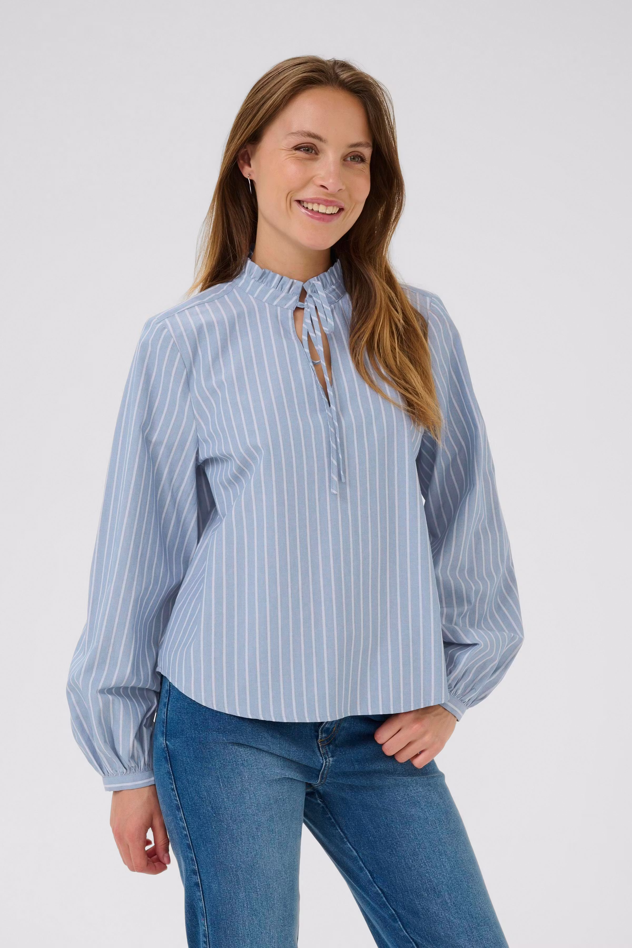 KAmilina Bluse LOOKBOOK FRONT 10510643-108274