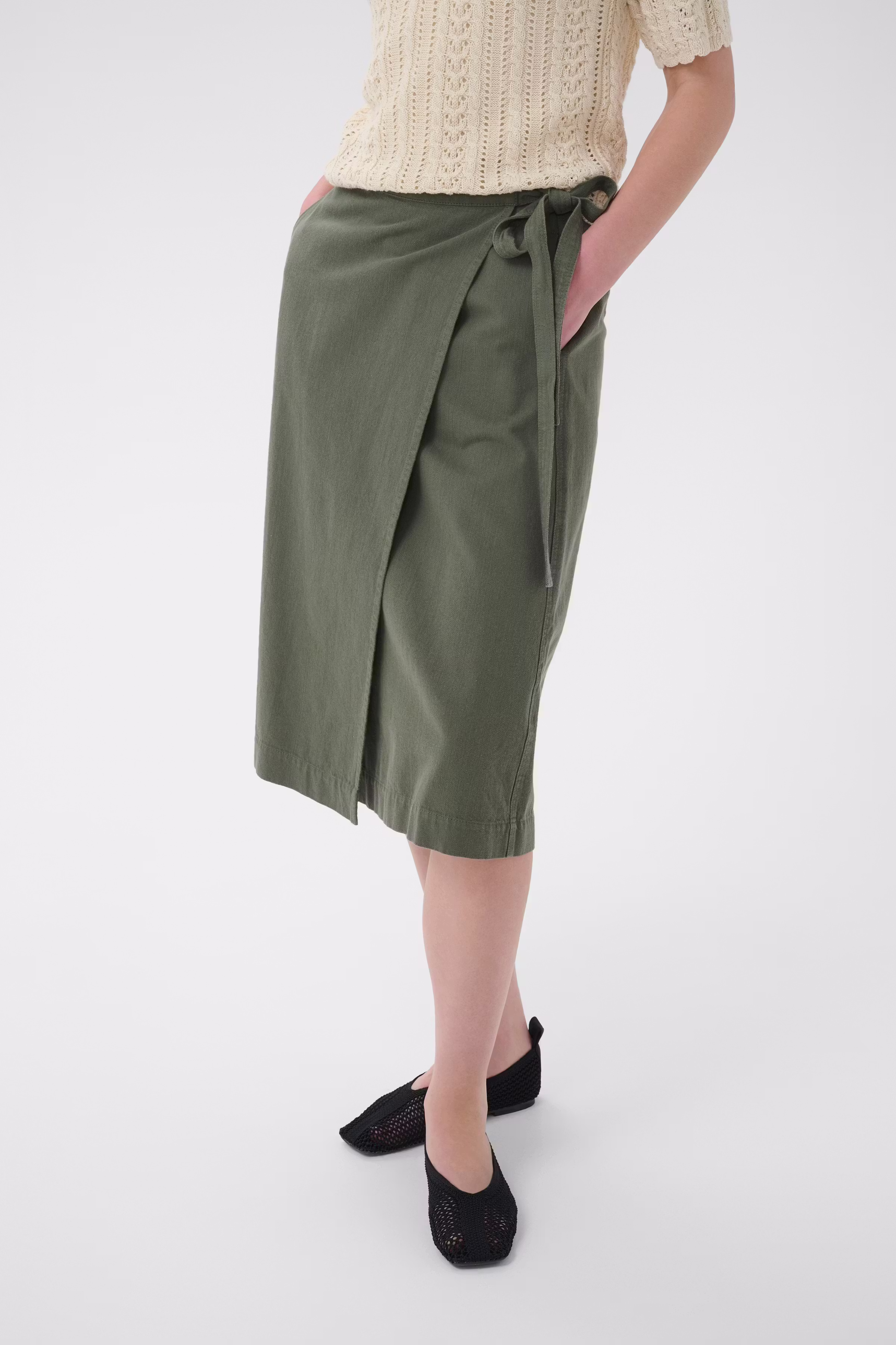DaryaPW Skirt LOOKBOOK FRONT 30310673-190312