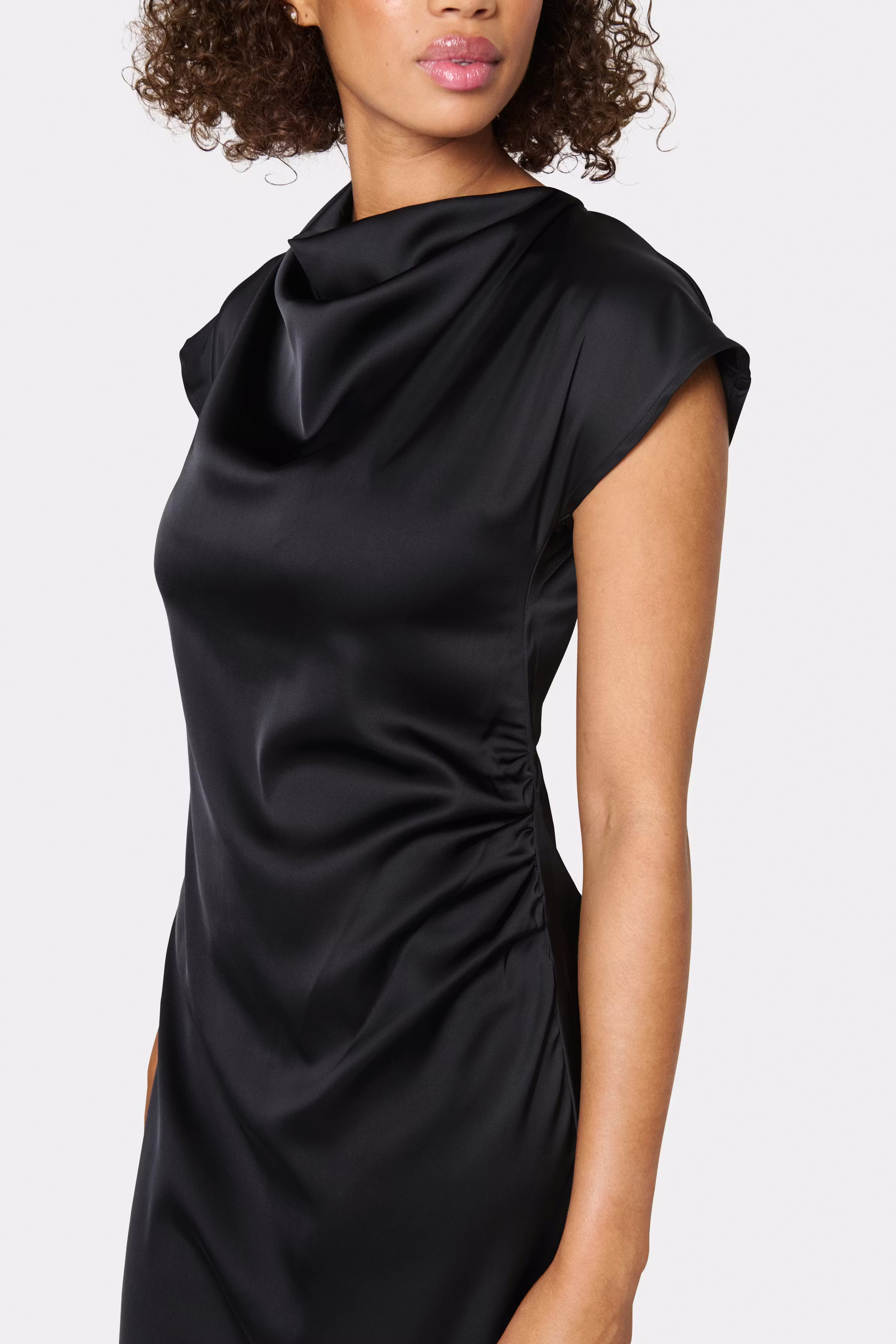 ZoviSZ Klänning LOOKBOOK DETAIL 30513983-193911