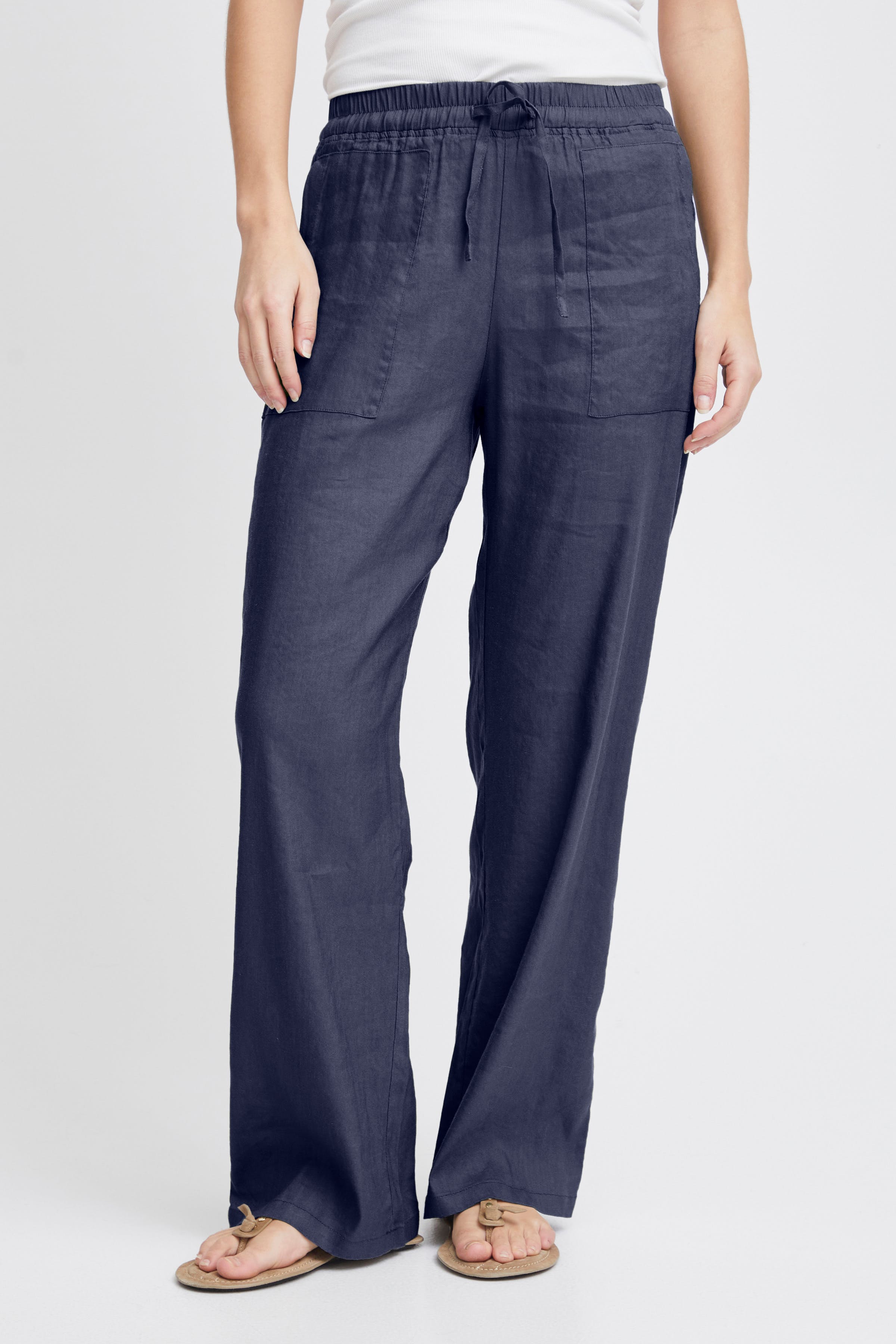 PZLUCA Full Length Wide Leg Bukser LOOKBOOK FRONT 50208020-194020