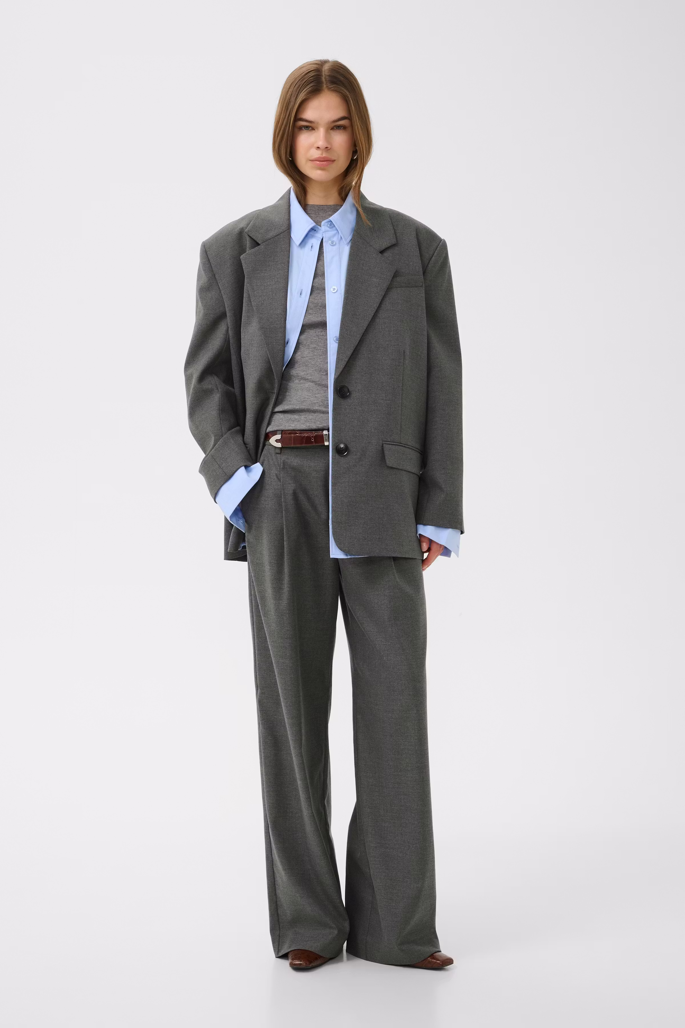 GZpaula Blazer LOOKBOOK FRONT 10910493-100494