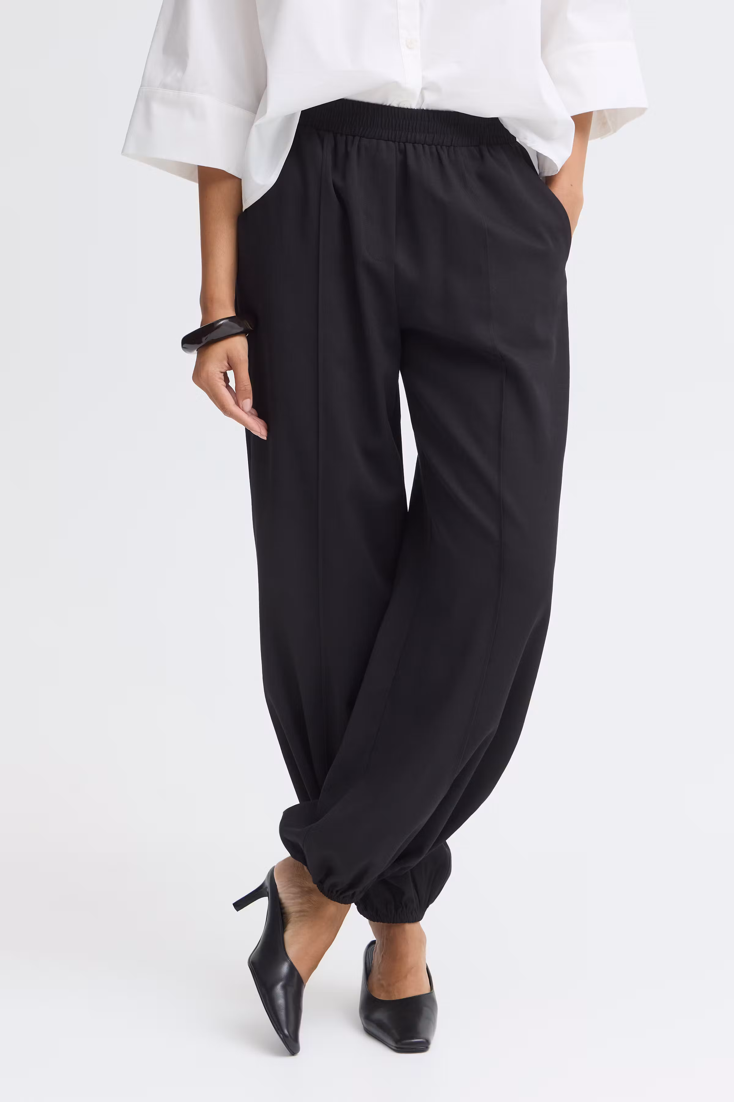 FRNALIA Hose LOOKBOOK FRONT 20618513-194008