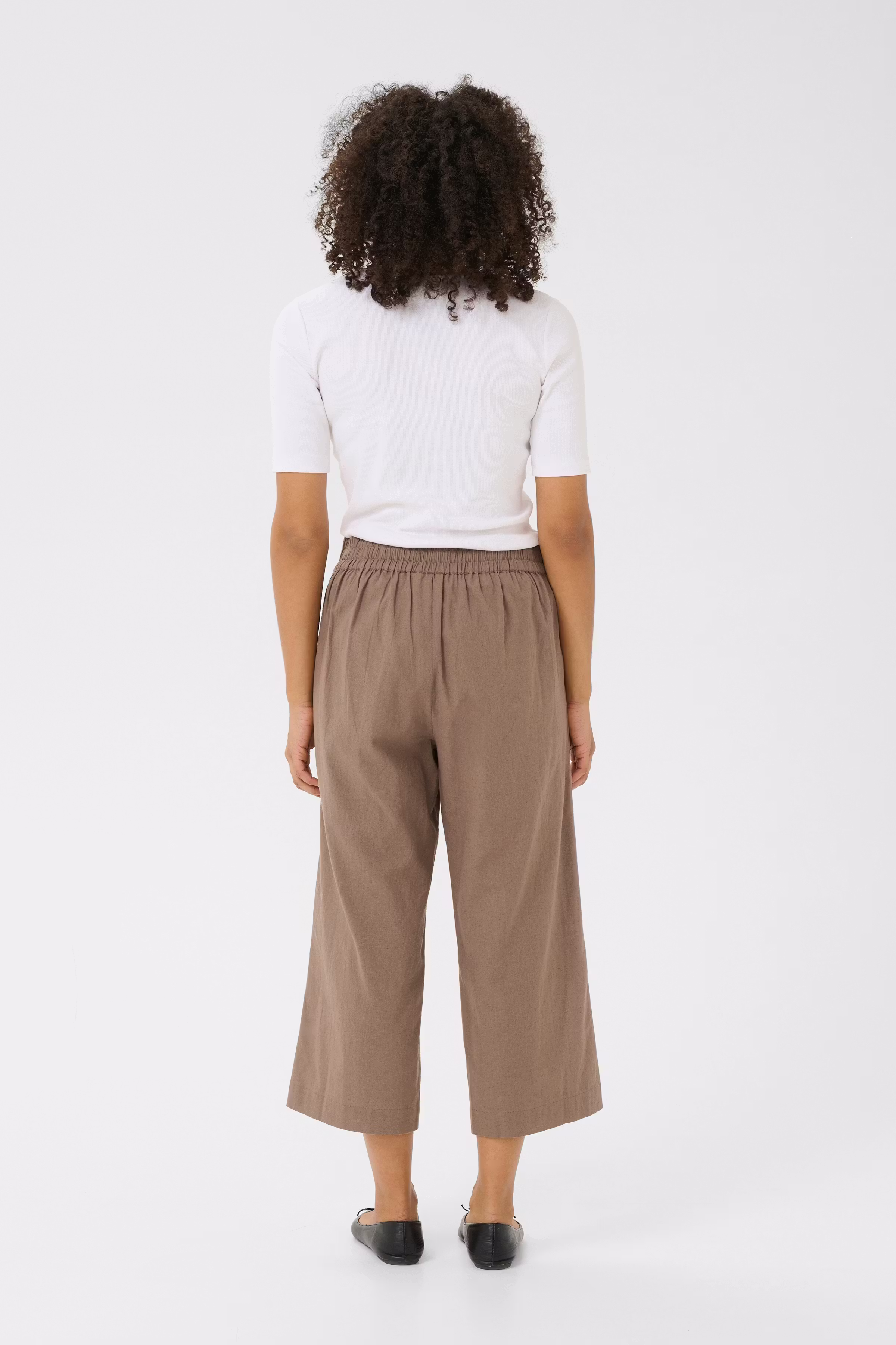 BPkia Hose LOOKBOOK BACK 10590416-181304B