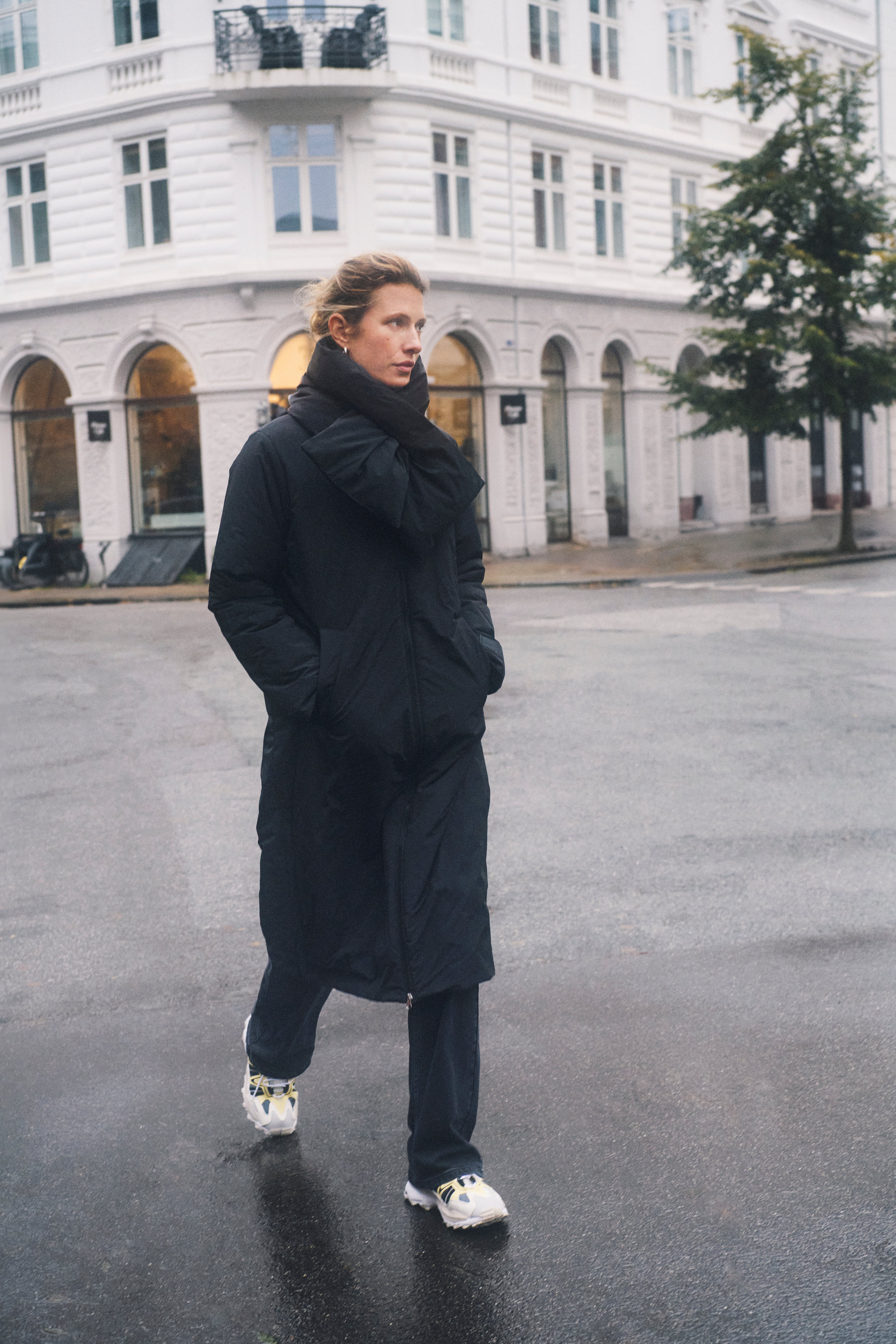 SaryaPW LOCATION NONE 30309735-194008