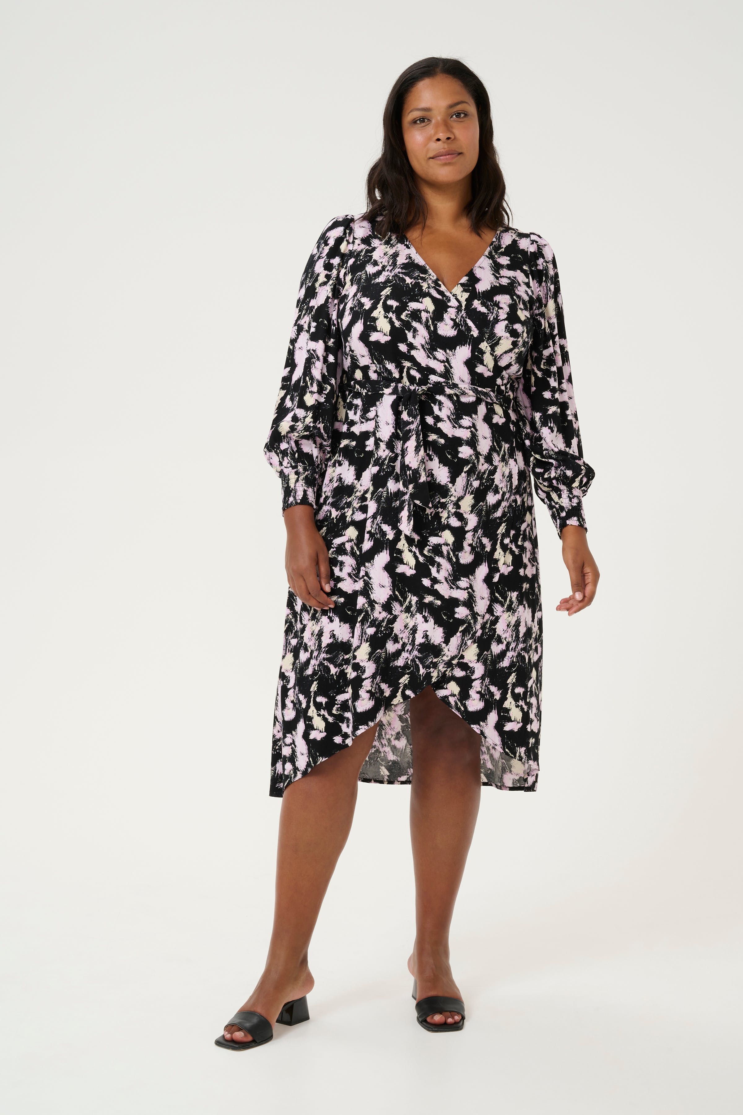 KClurana Dress LOOKBOOK FRONT 10582907-106823