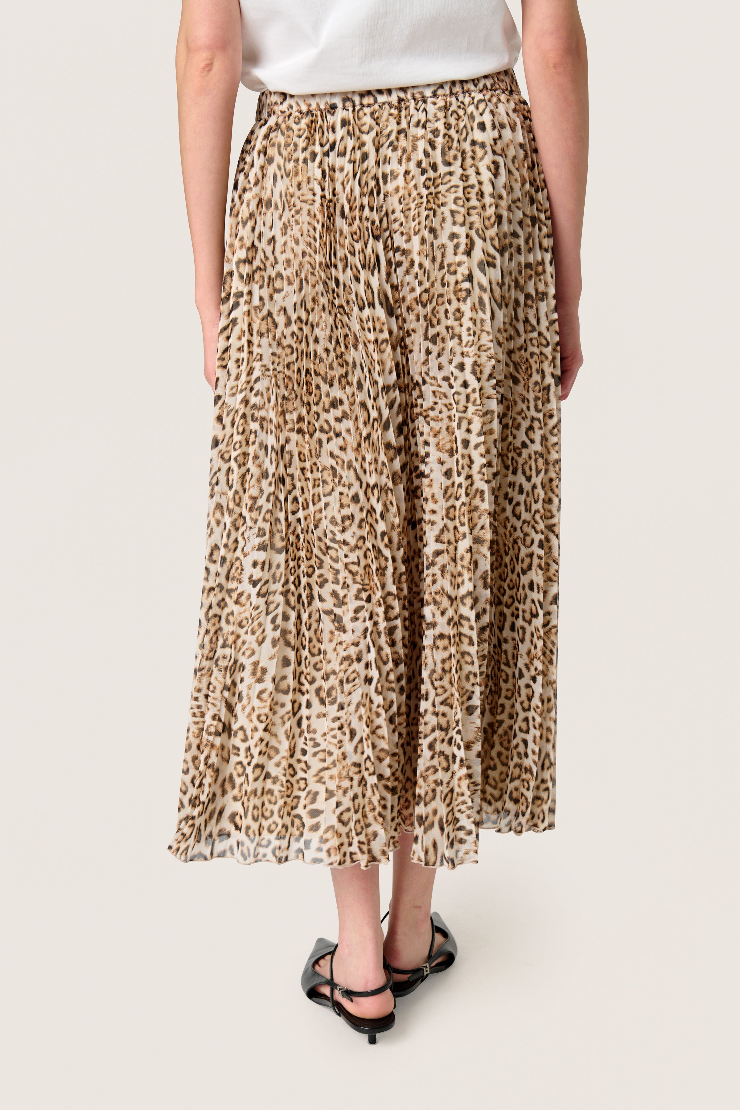 SLAnaya Skirt LOOKBOOK BACK 30408451-303941