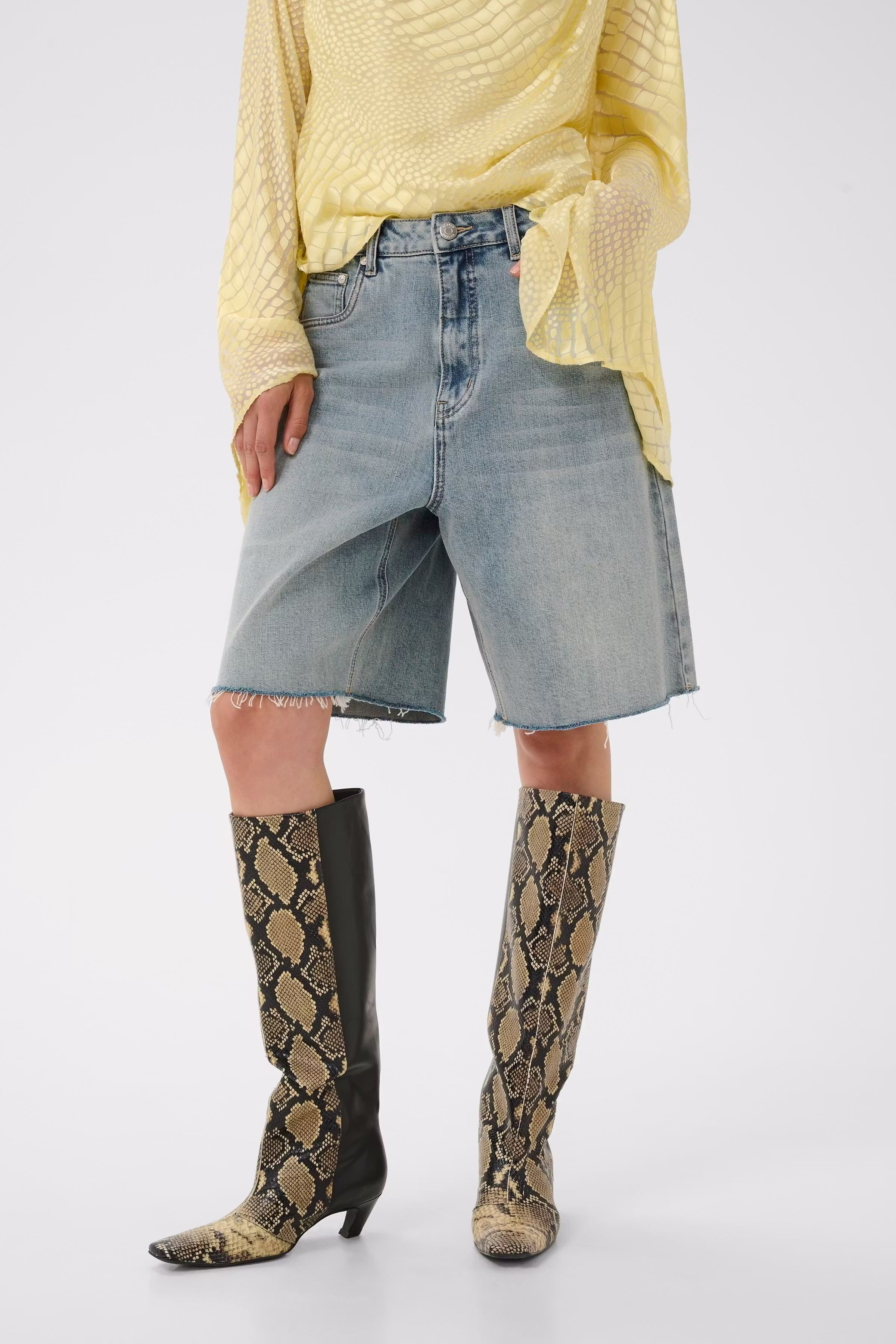 GZnoma Denimshorts LOOKBOOK FRONT 10911186-109408