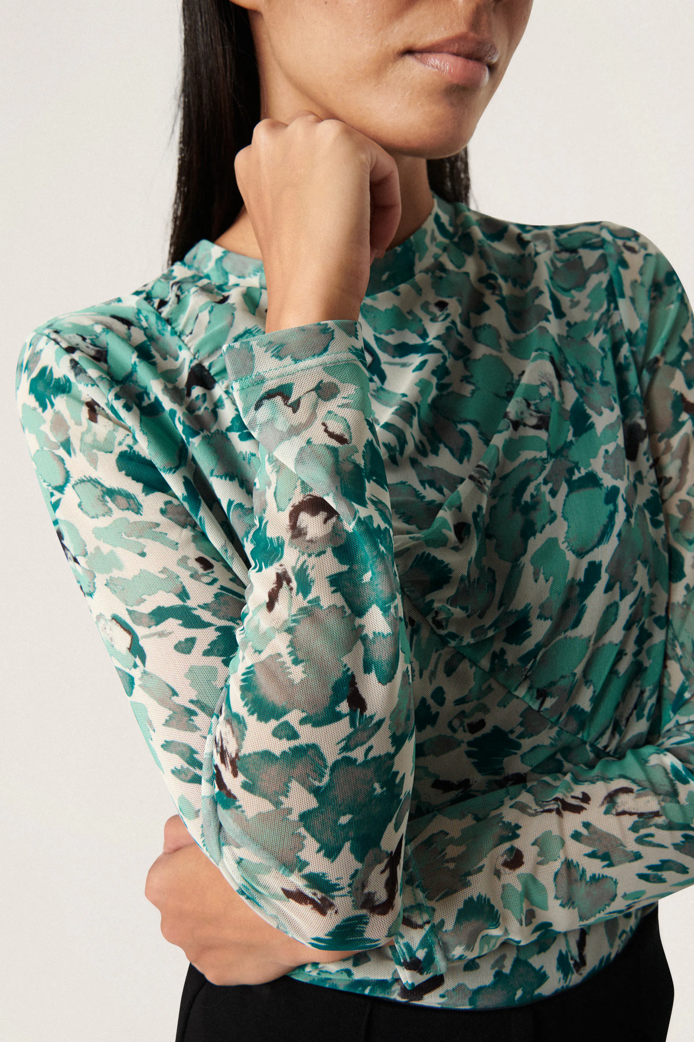 SLDemara T-shirt LOOKBOOK DETAIL 30406473-301714