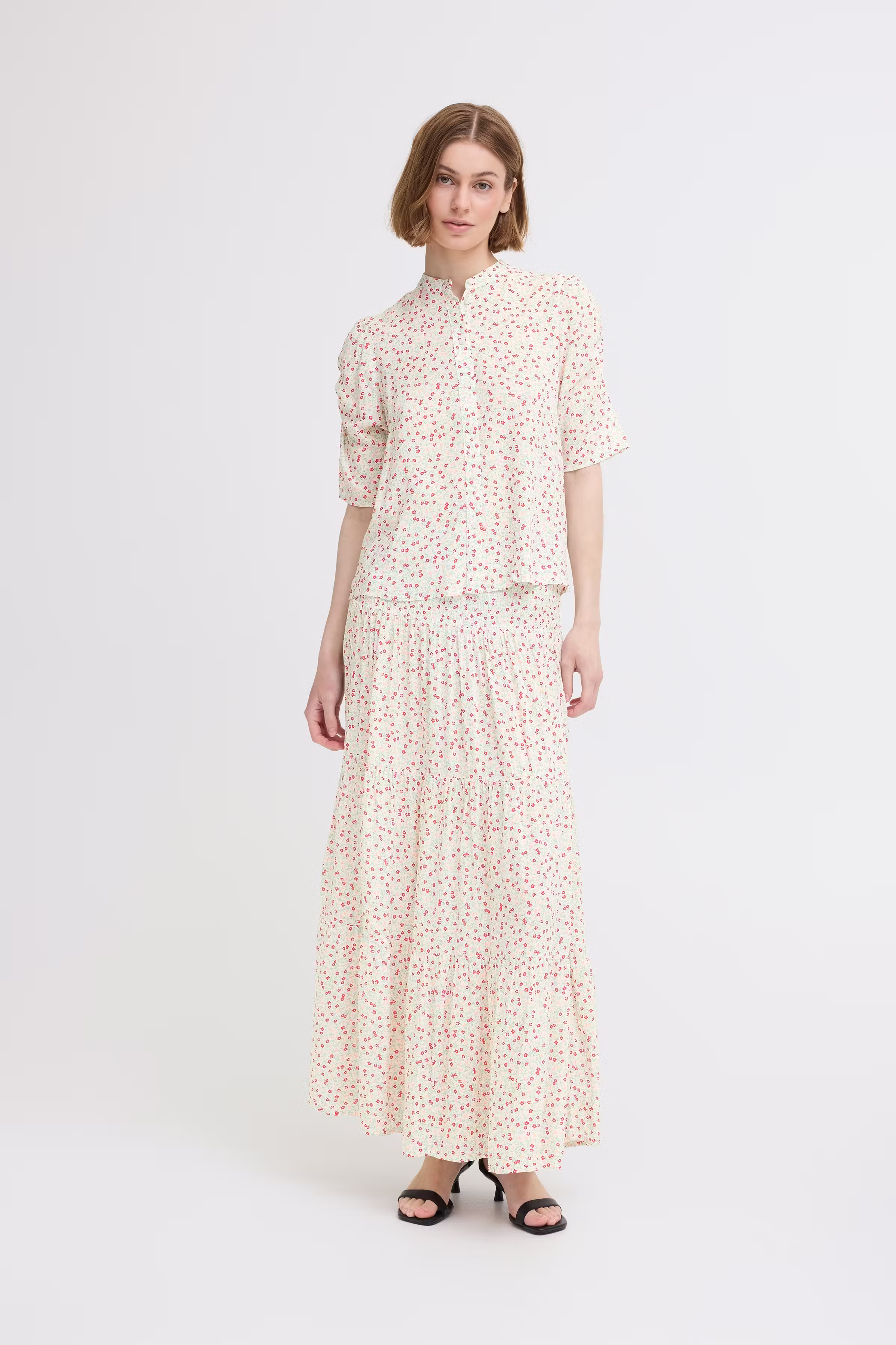 IHVERA Skjorte LOOKBOOK FRONT 20123620-205131