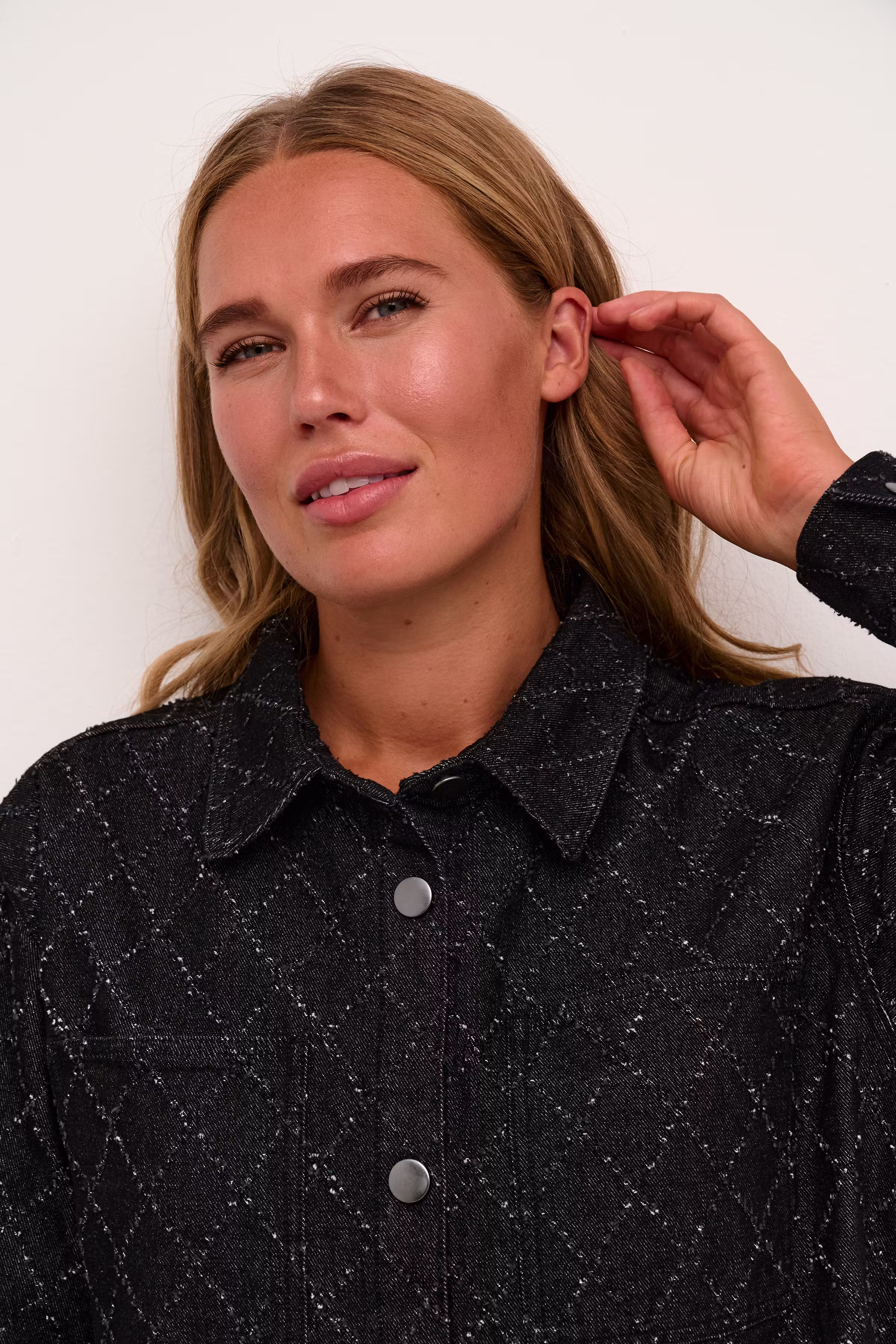 KAolivia Skjorte LOOKBOOK DETAIL 10508392-103161